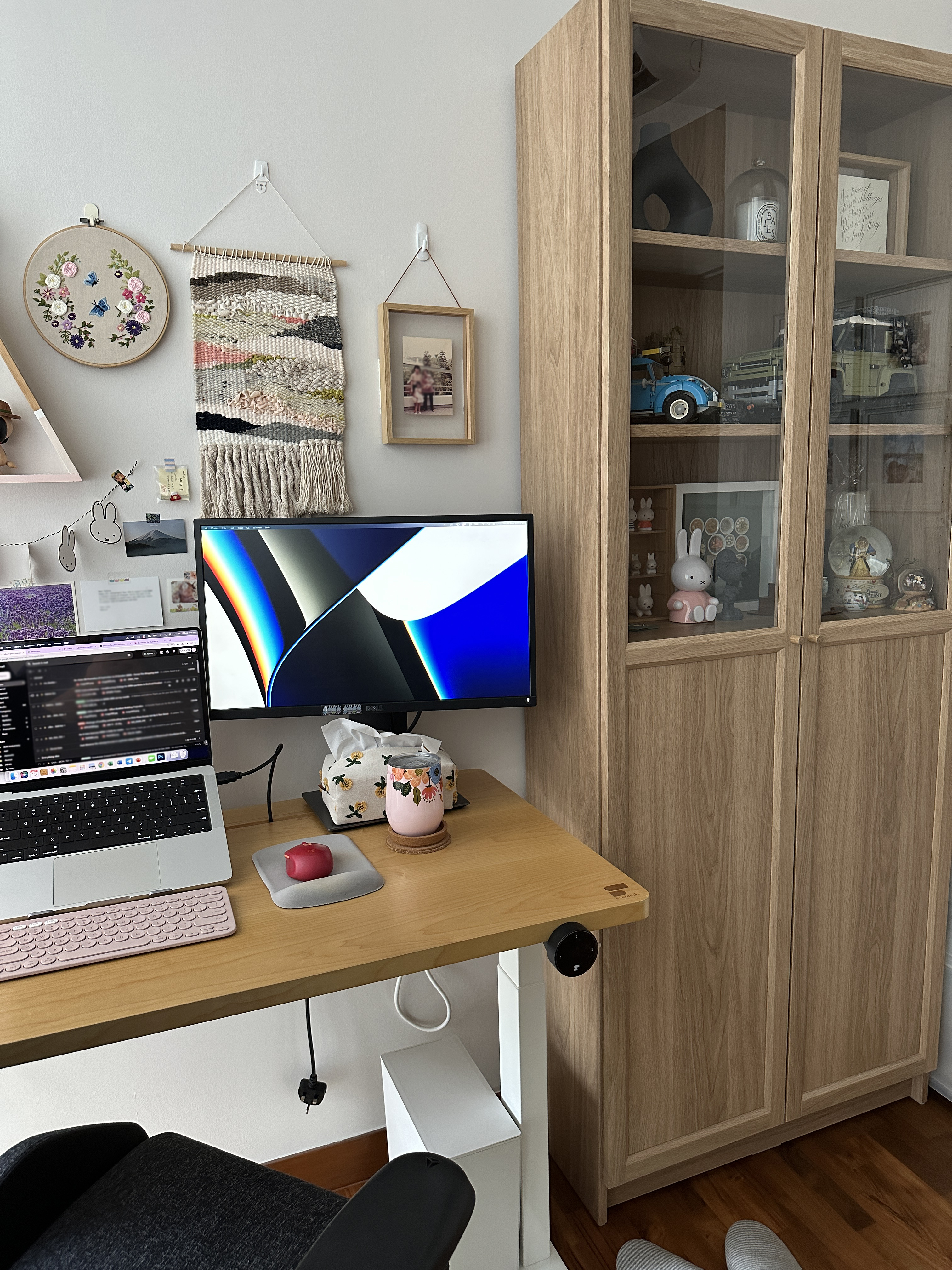 My cosy and simple WFH office