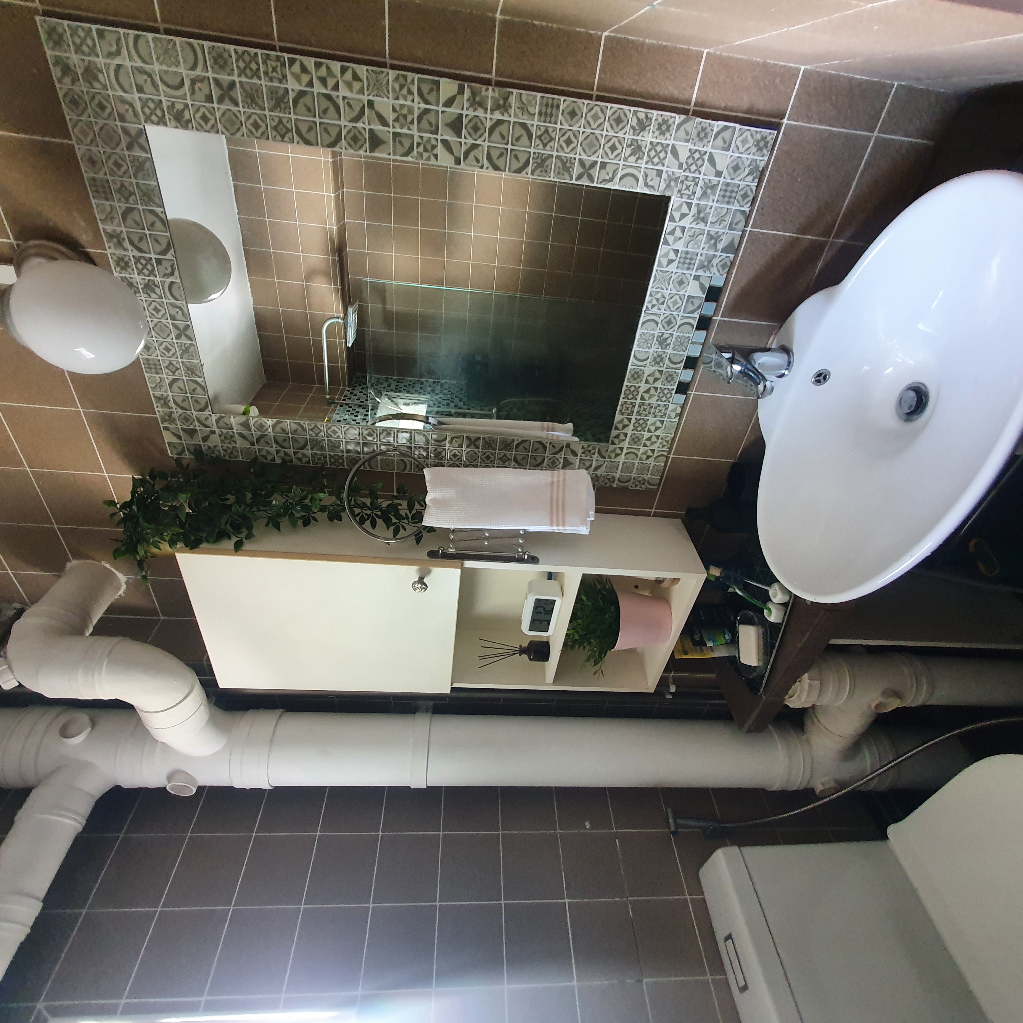 Unrenovated Bathroom