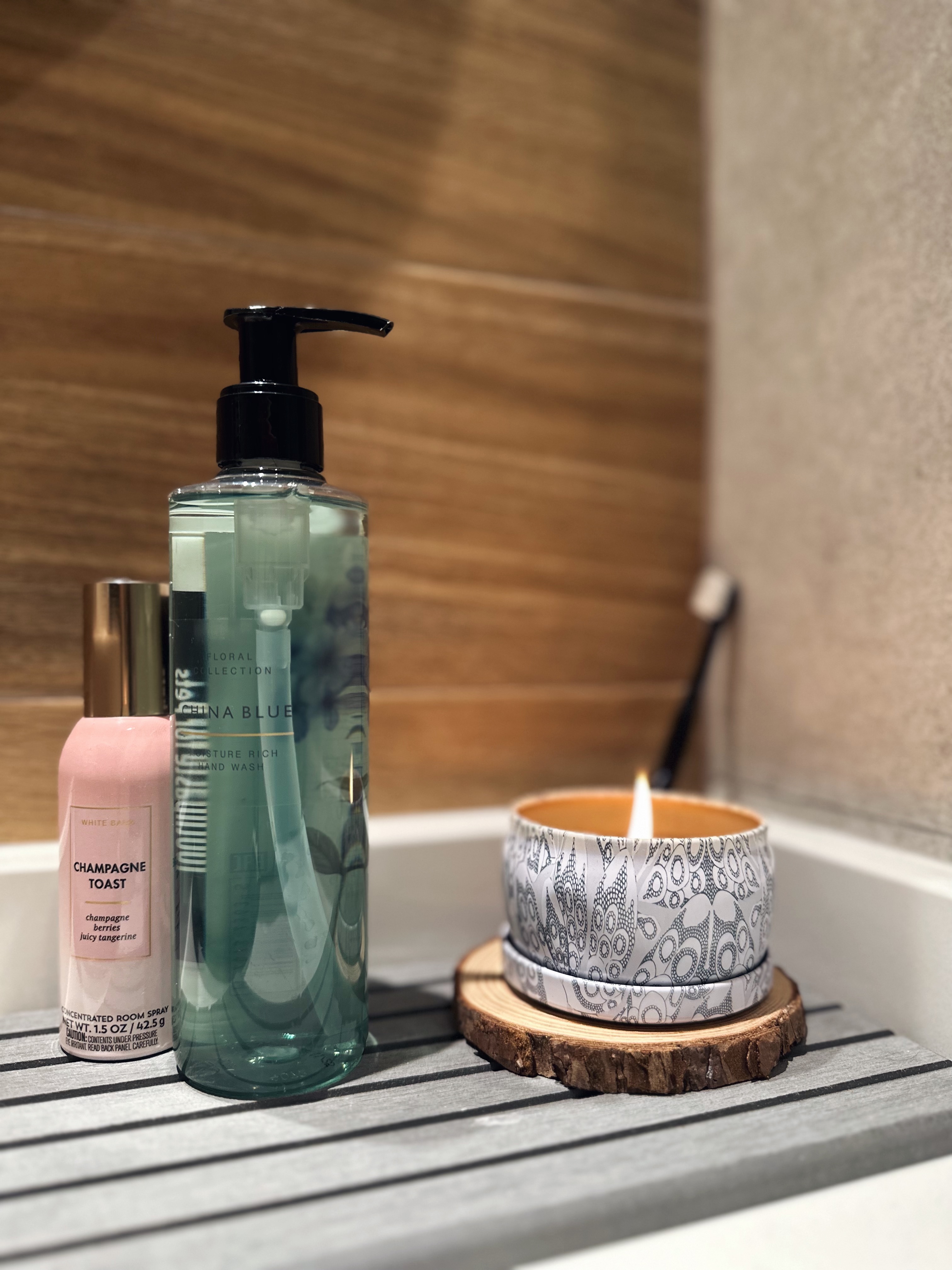 Neutral-with-a-Pop-of-Colour-✨🧻