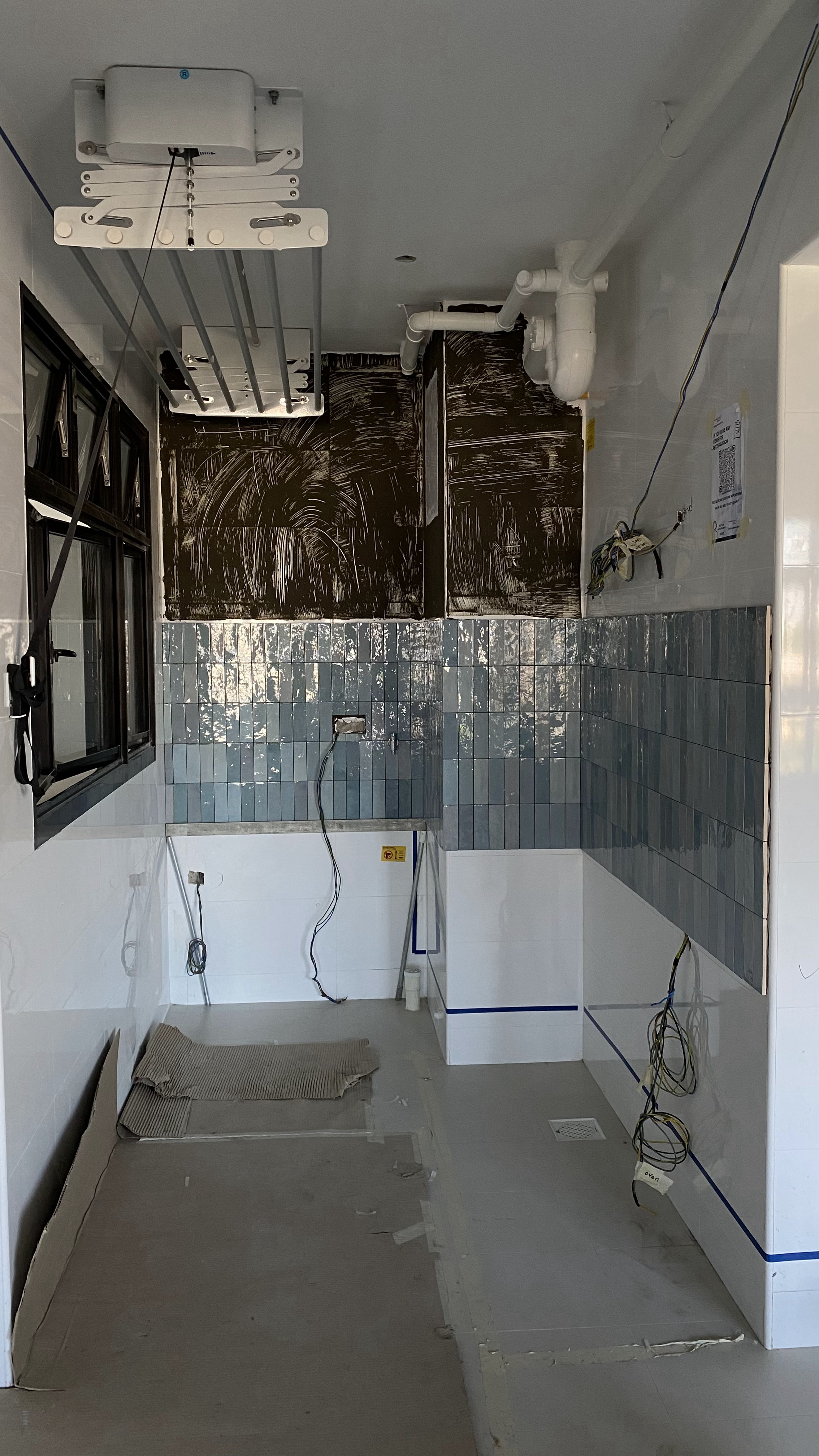 A rather uninspiring kitchen | Thoughts and reflections