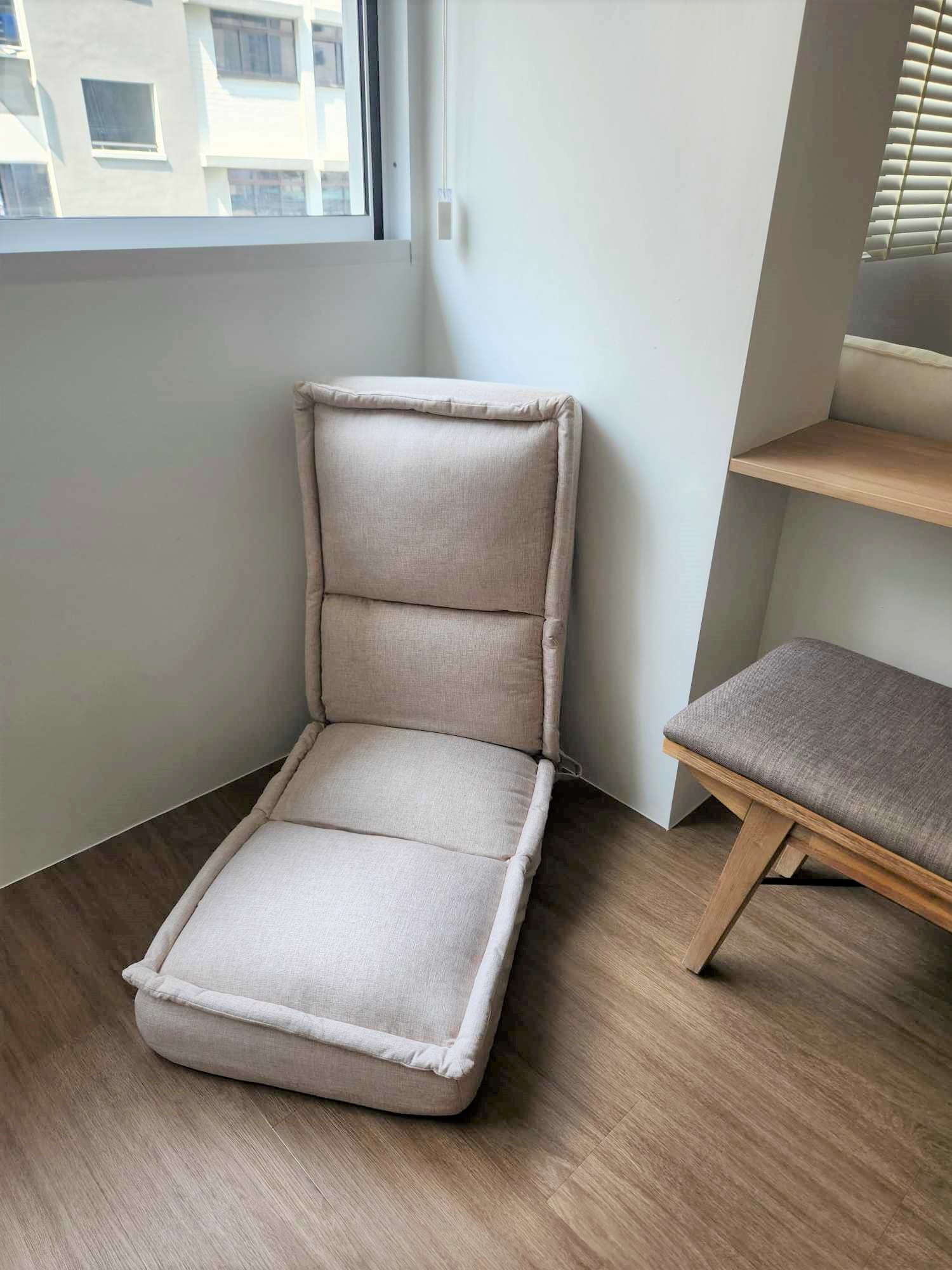 Subtle-home-workspace-with-no-work-from-home-schedule-