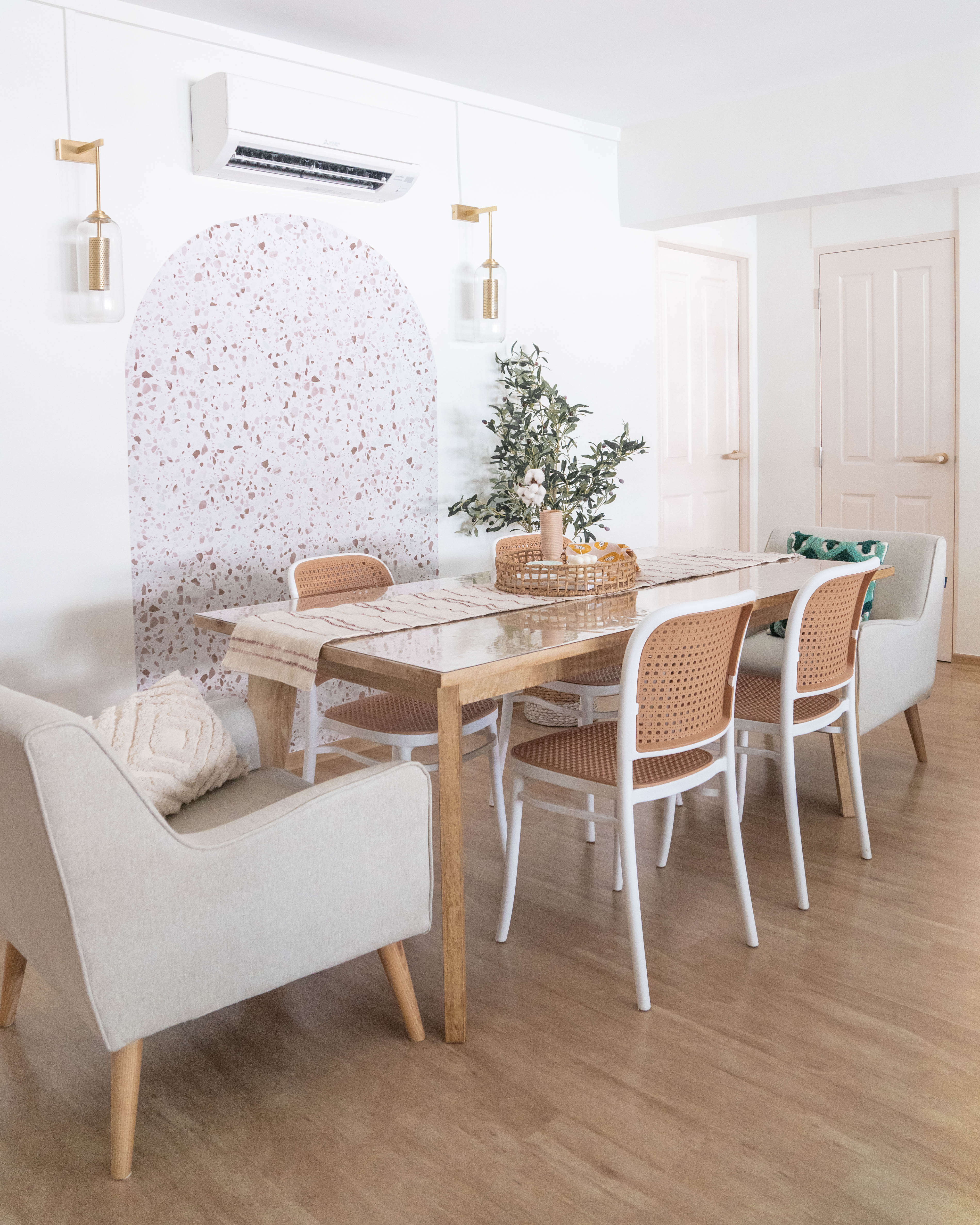 Modern Farmhouse Kitchen & Dining