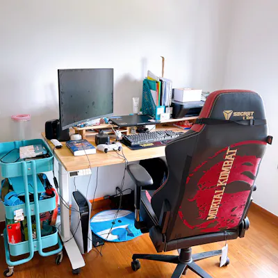 Customer home photo 15: A study in a multi-functional room