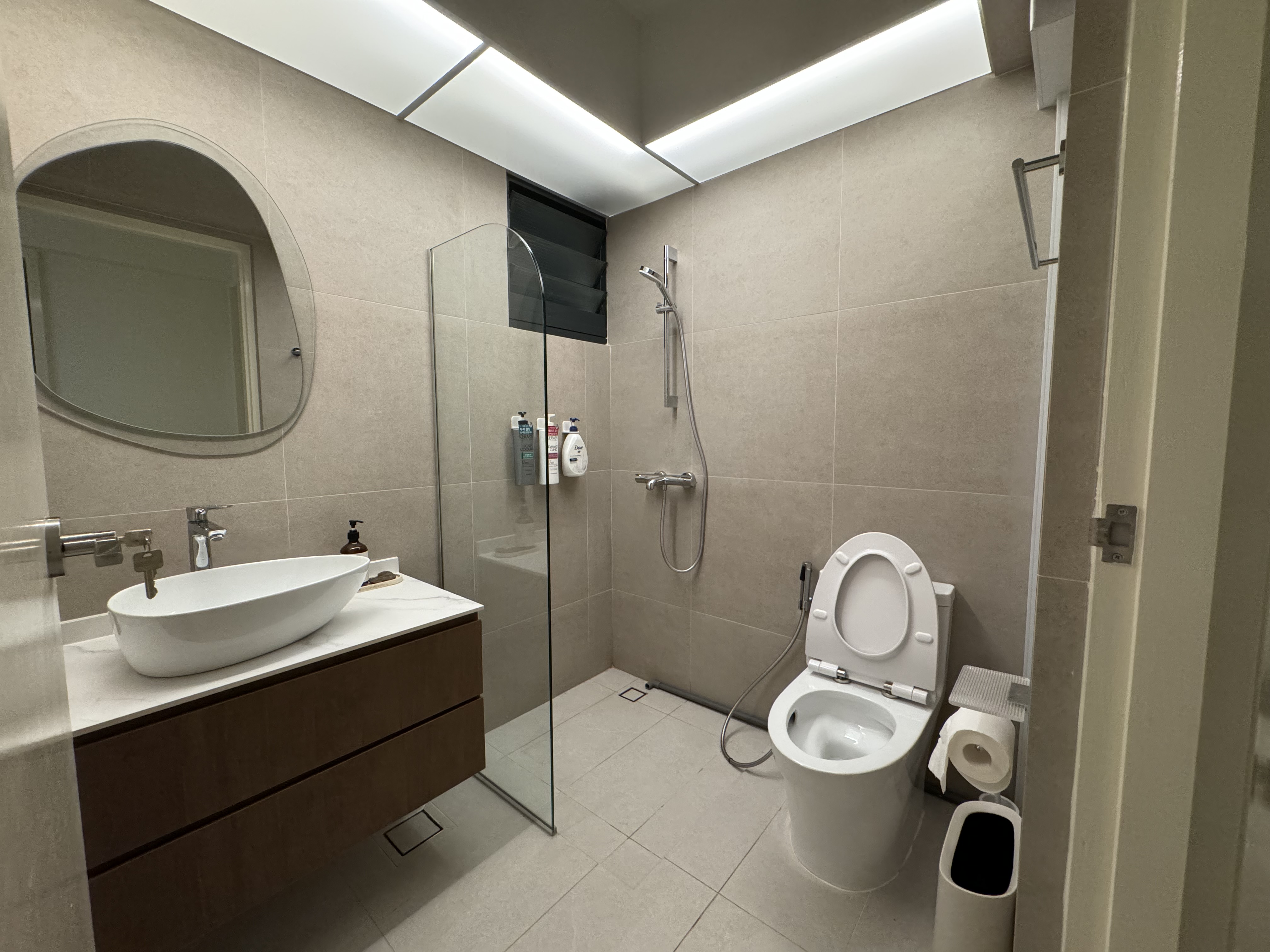 Unveiling our very personal space - bathroom!  - Modern bathroom with sleek design, beige tiled walls and floor, oval mirror