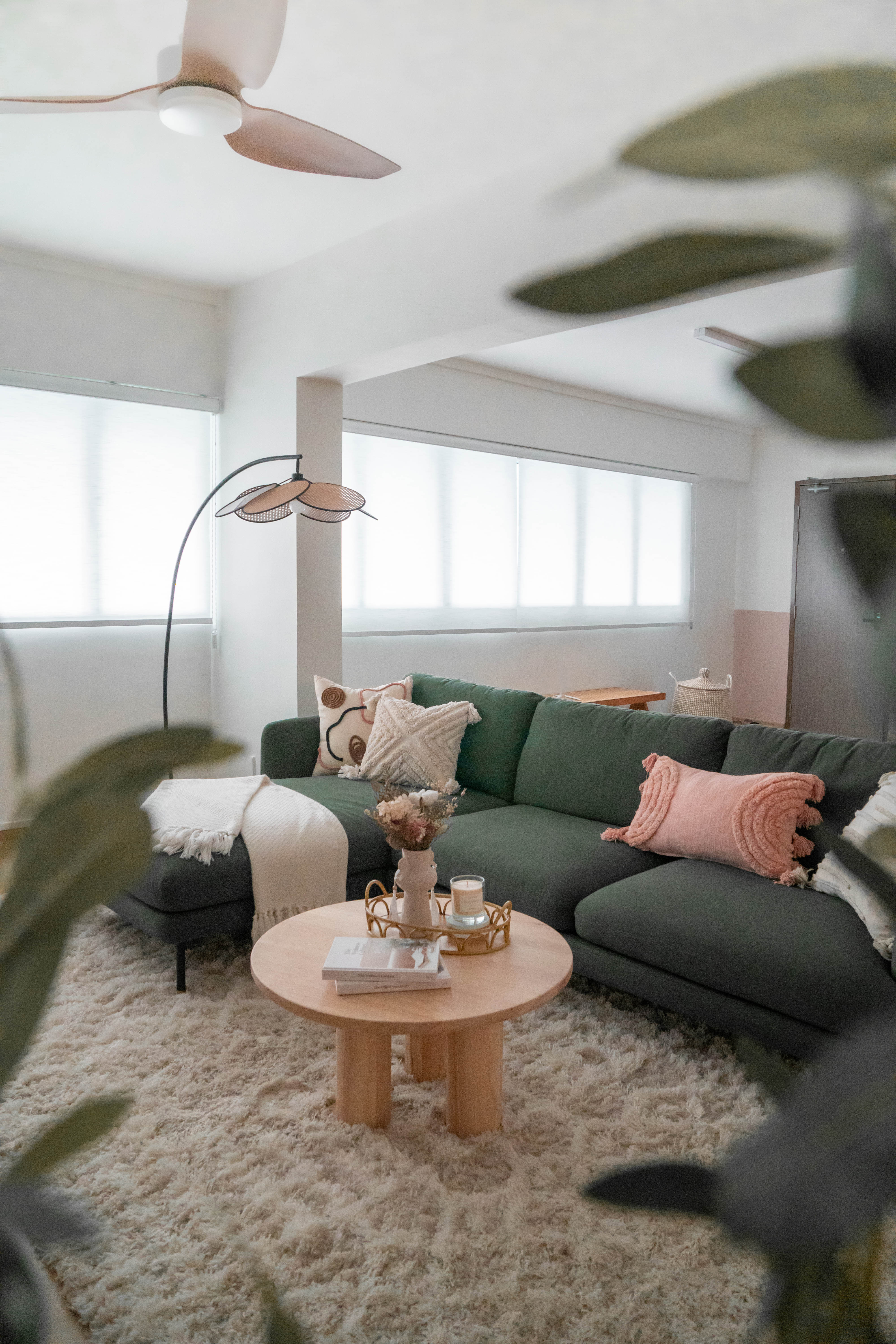 Scandi Living Room, Bedroom & Boho-chic Home Office - Modern living room with green sofa, white and pink pillows, fluffy