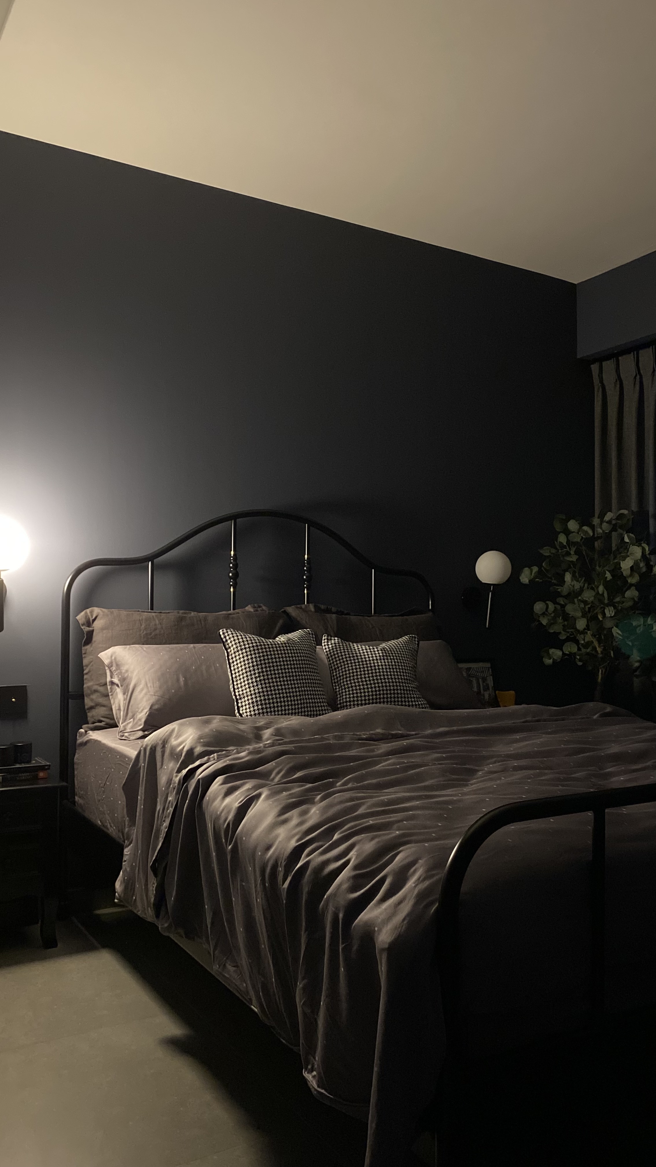 Embrace the dark theme cozy bedroom vibes 🌃 - Dark gray, modern bedroom, cozy bed, plush bedding, herringbone pattern
