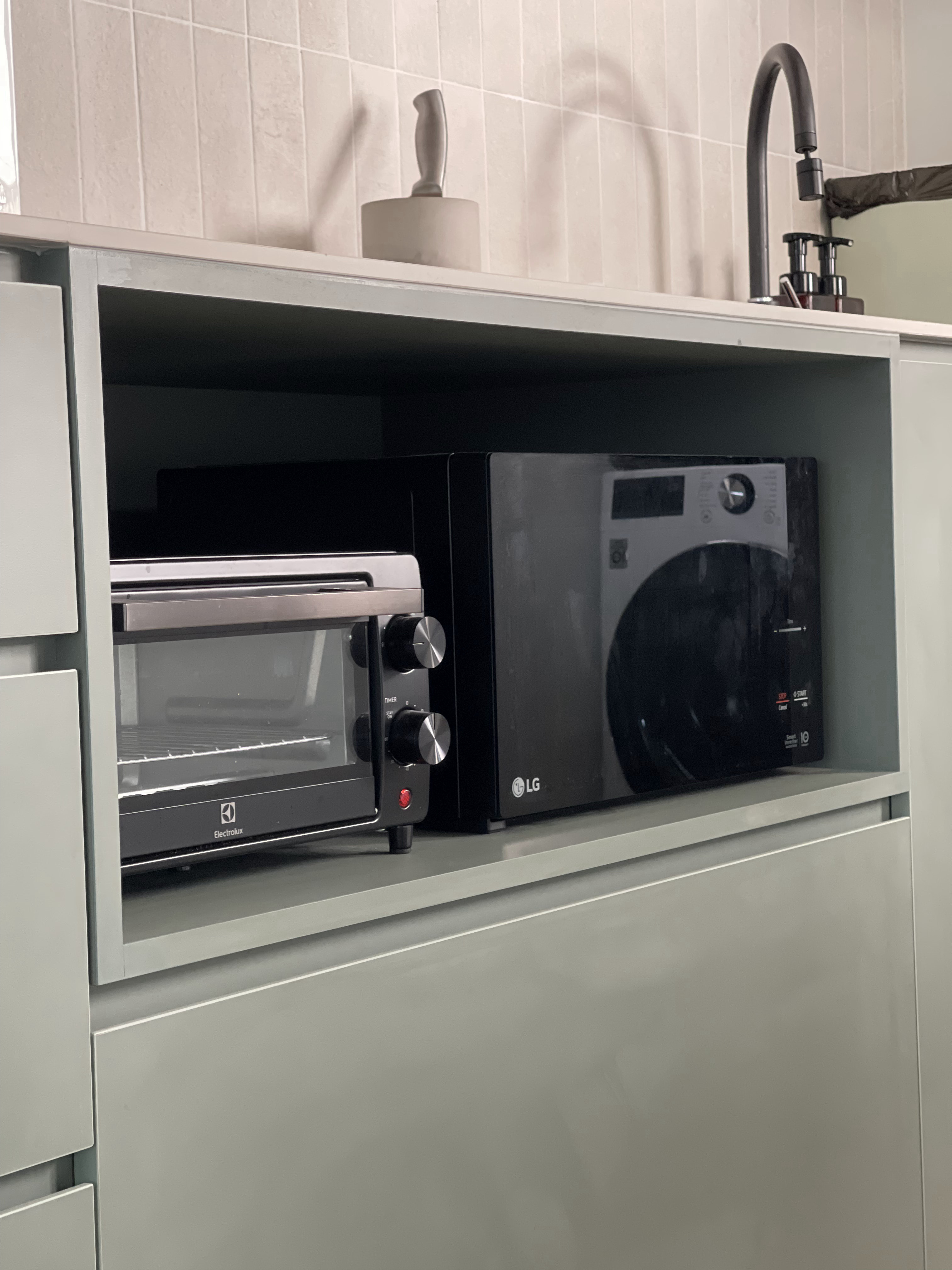 An-Open-concept-Galley-Kitchen-+-Service-Yard