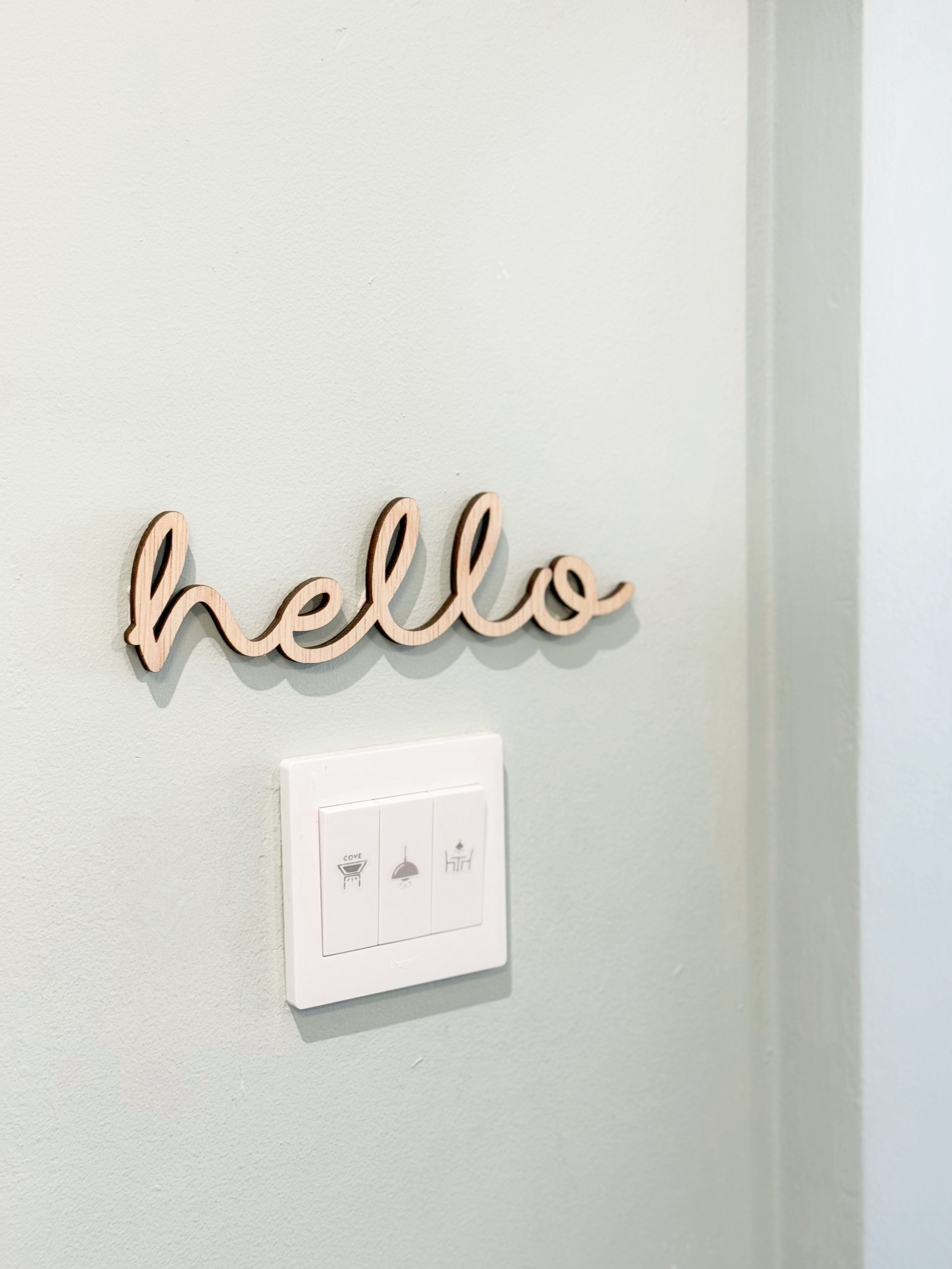 How-to-Design-A-Narrow-Entryway