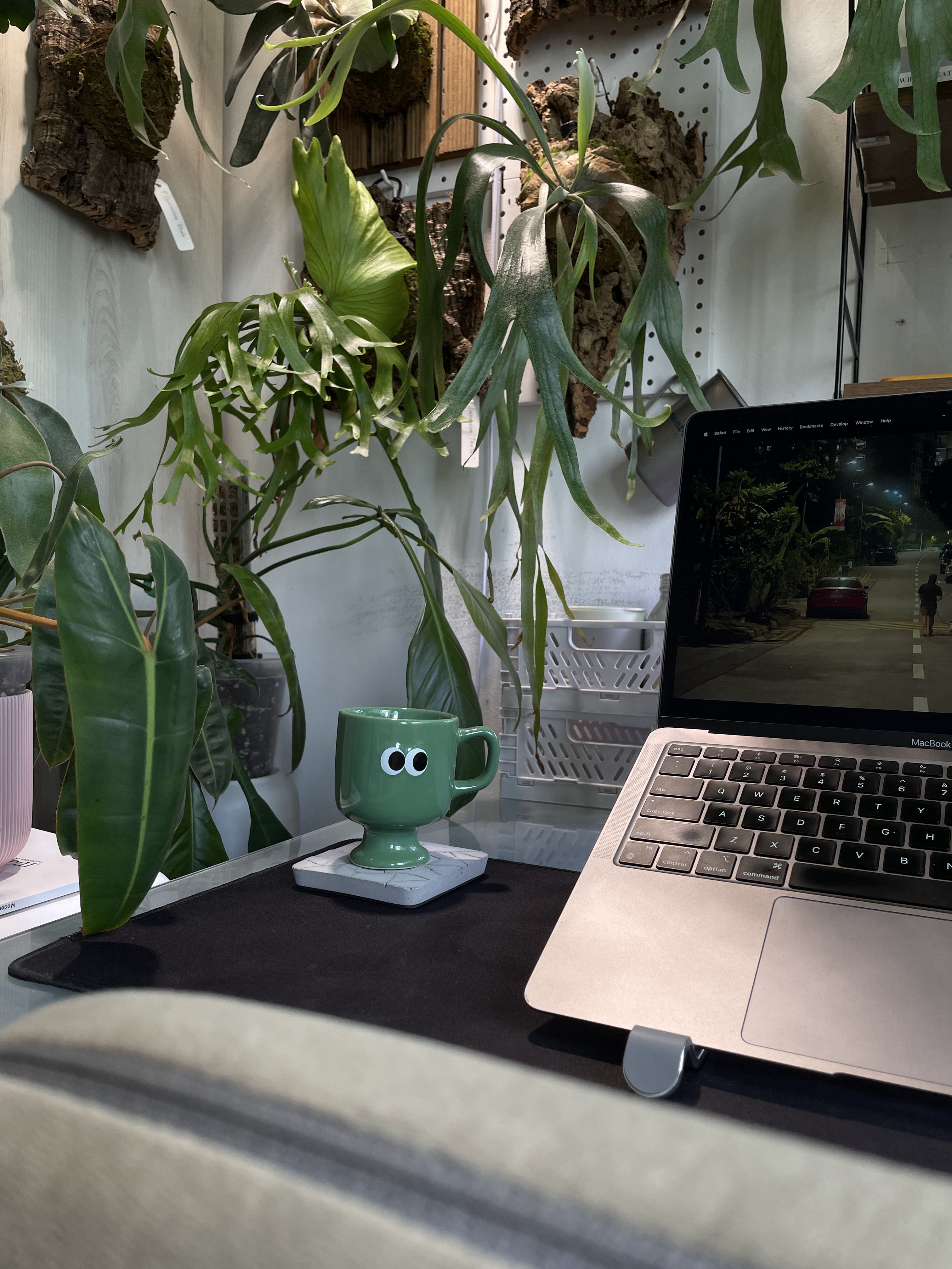 Bedroom-Living--Small-Space-Thoughtfully-Curated-for-Two