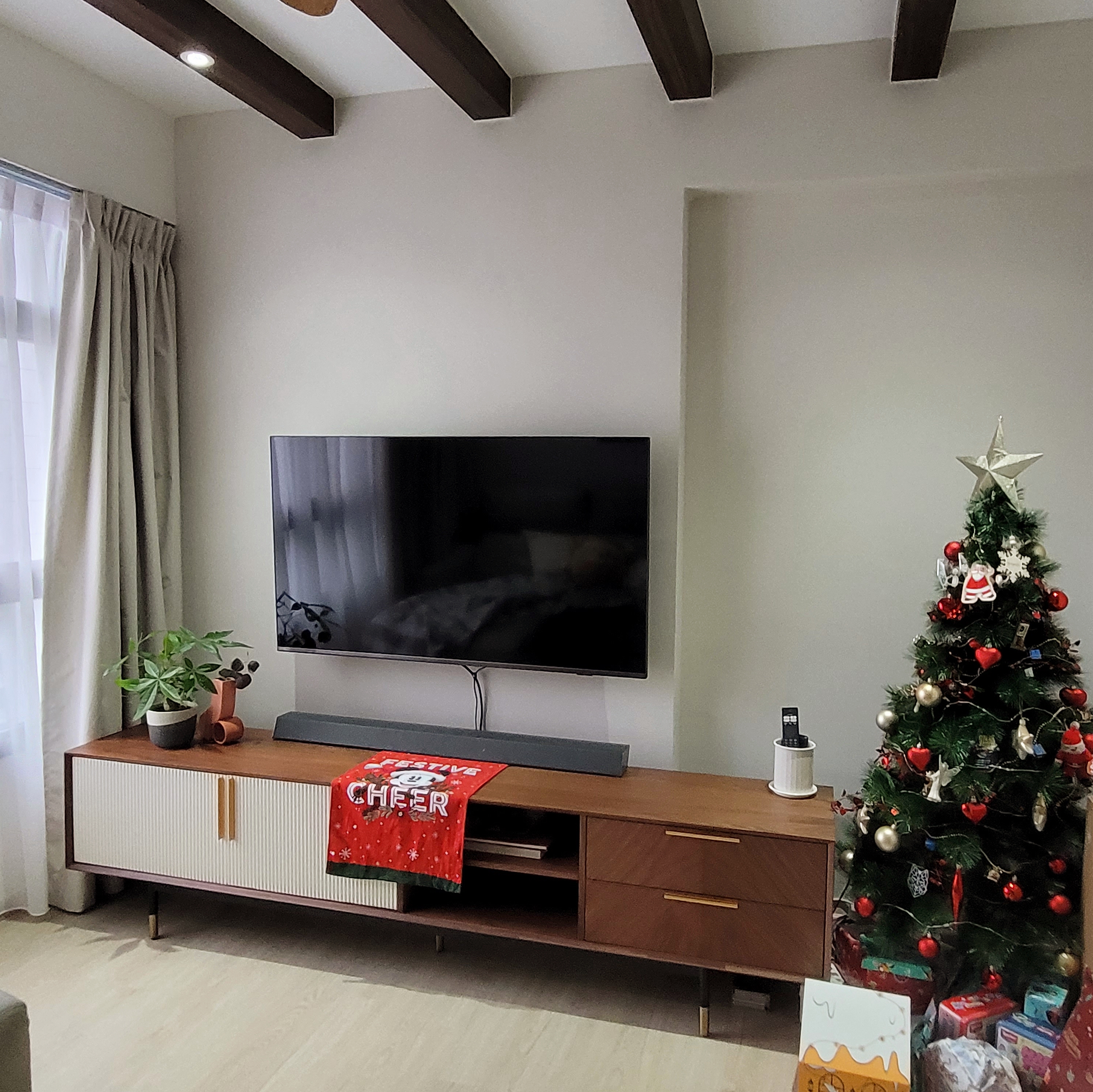 Step-into-our-Modern-Farmhouse-with-pops-of-Disney