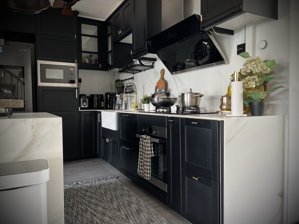 A digital journal of our home improvement projects - black kitchen cabinetry, modern appliances, stainless steel appliances