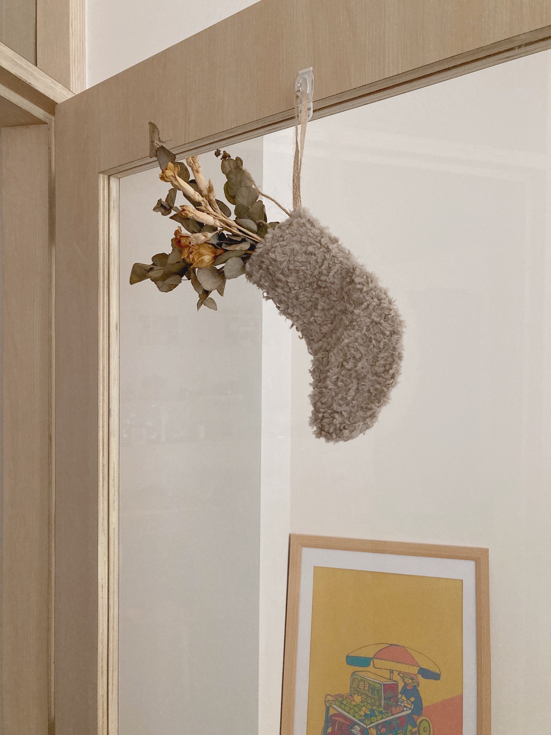 Simple DIY Christmas decor for a cosy holiday! - vintage, rustic, wooden, frame, wall art, hanging, decorative, floral