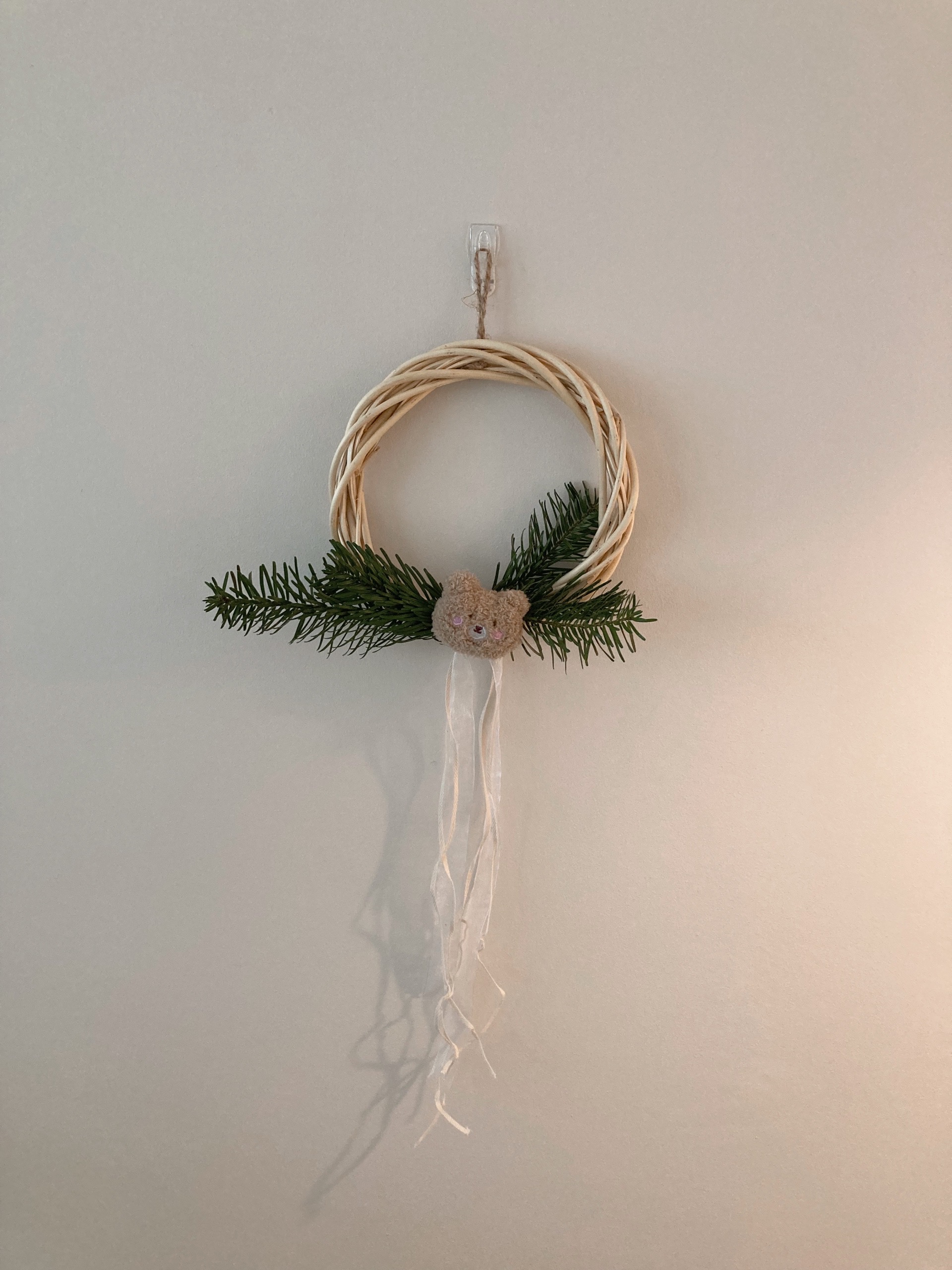 Simple DIY Christmas decor for a cosy holiday! - woven wreath, rustic charm, natural fiber, green pine needles, decorative