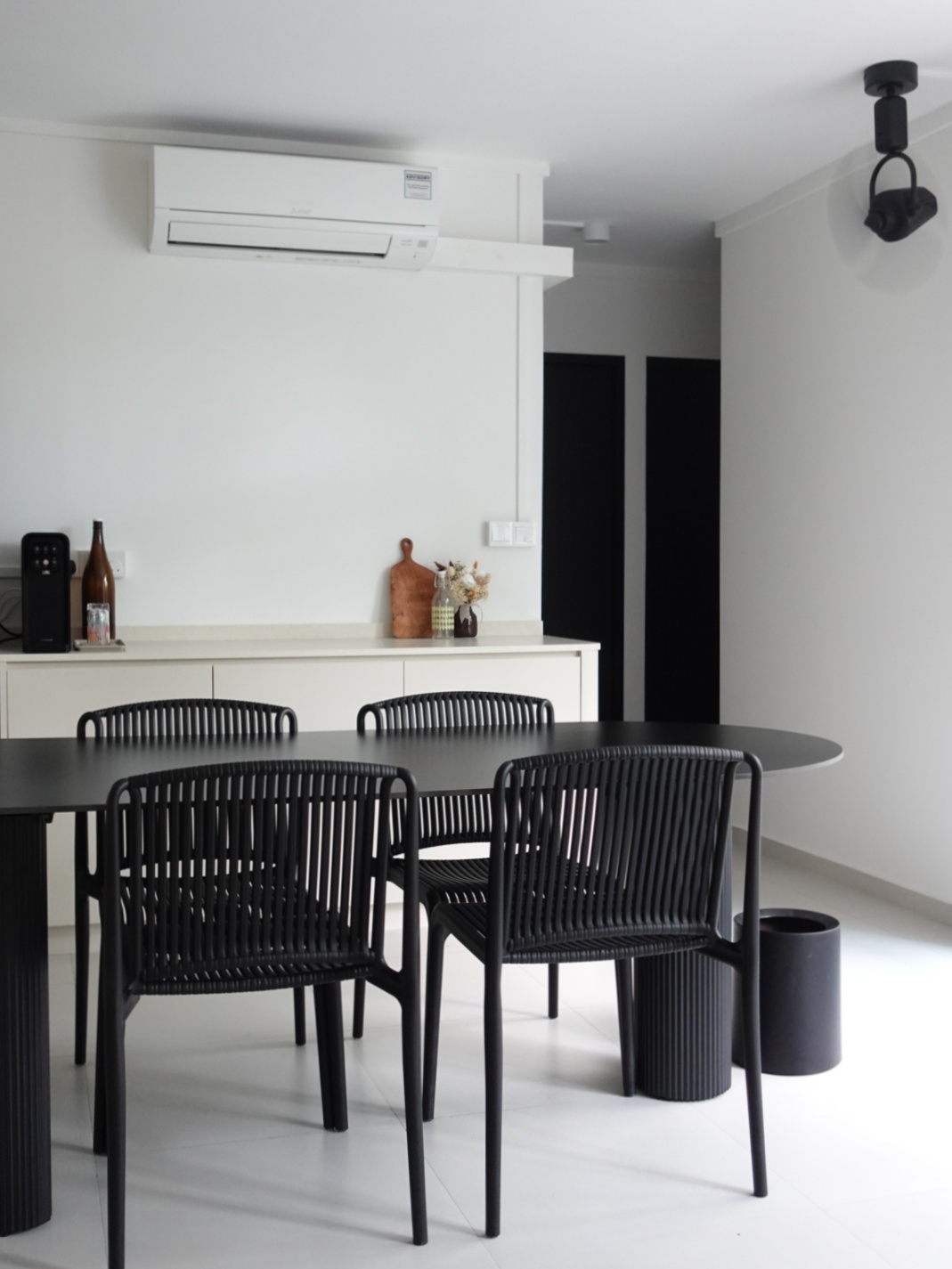 How-we-kept-our-dining-room-visually-clutter-free