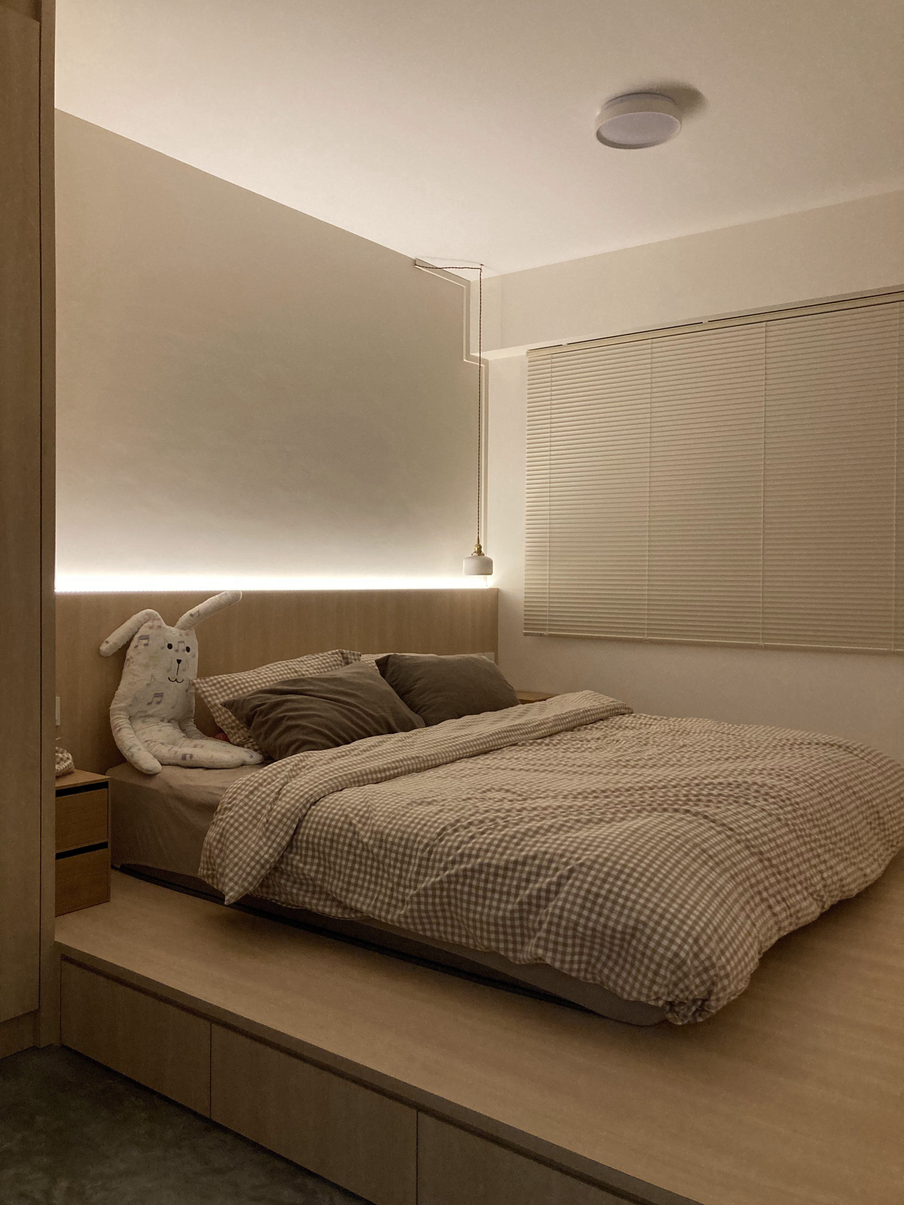 Bright Airy Days, Warm Cosy Nights in a Spacious Bedroom - Modern minimalist bedroom, cozy bed with checkered comforter
