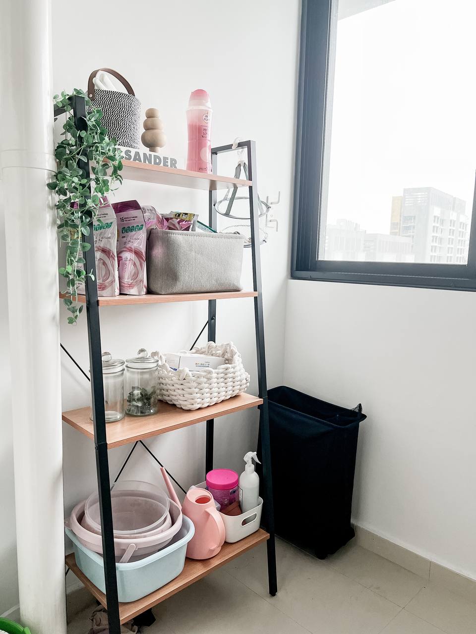 Our-Minimal-&-Simple-Area-Service-Yard