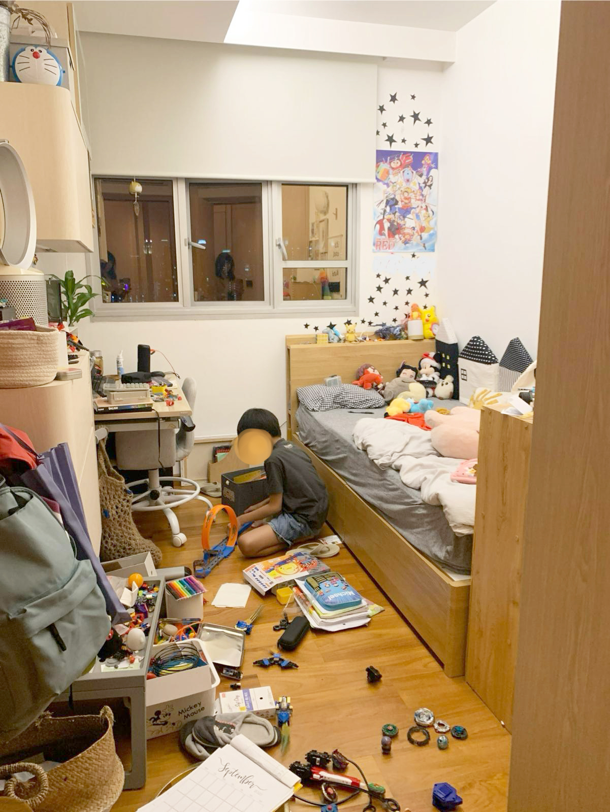 Reorganised-Kid's-Room-