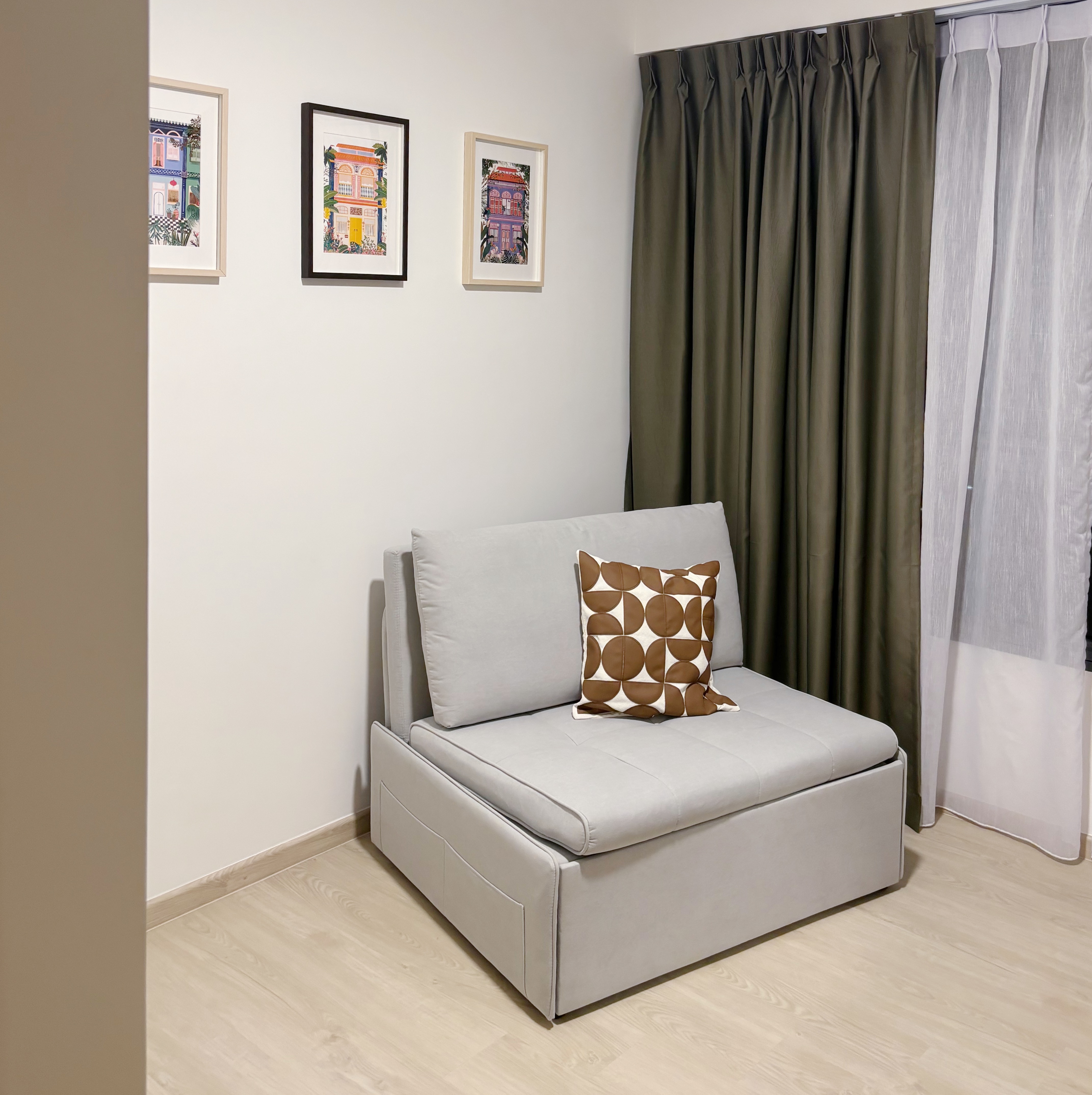 Humble Cozy Guest Bedroom - Modern living room, minimalist design, light-colored sofa, brown and white patterned pillow