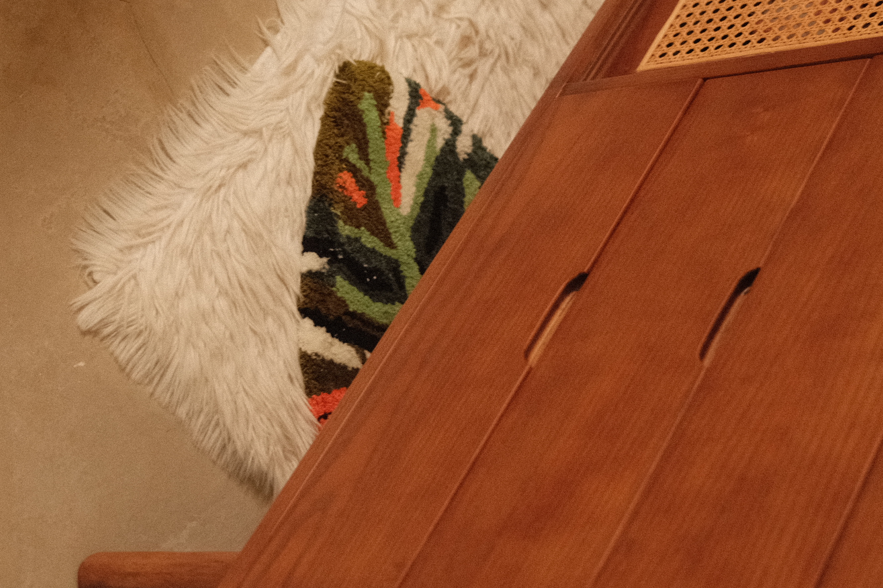 The-tiny-entryway-to-our-heritage-home