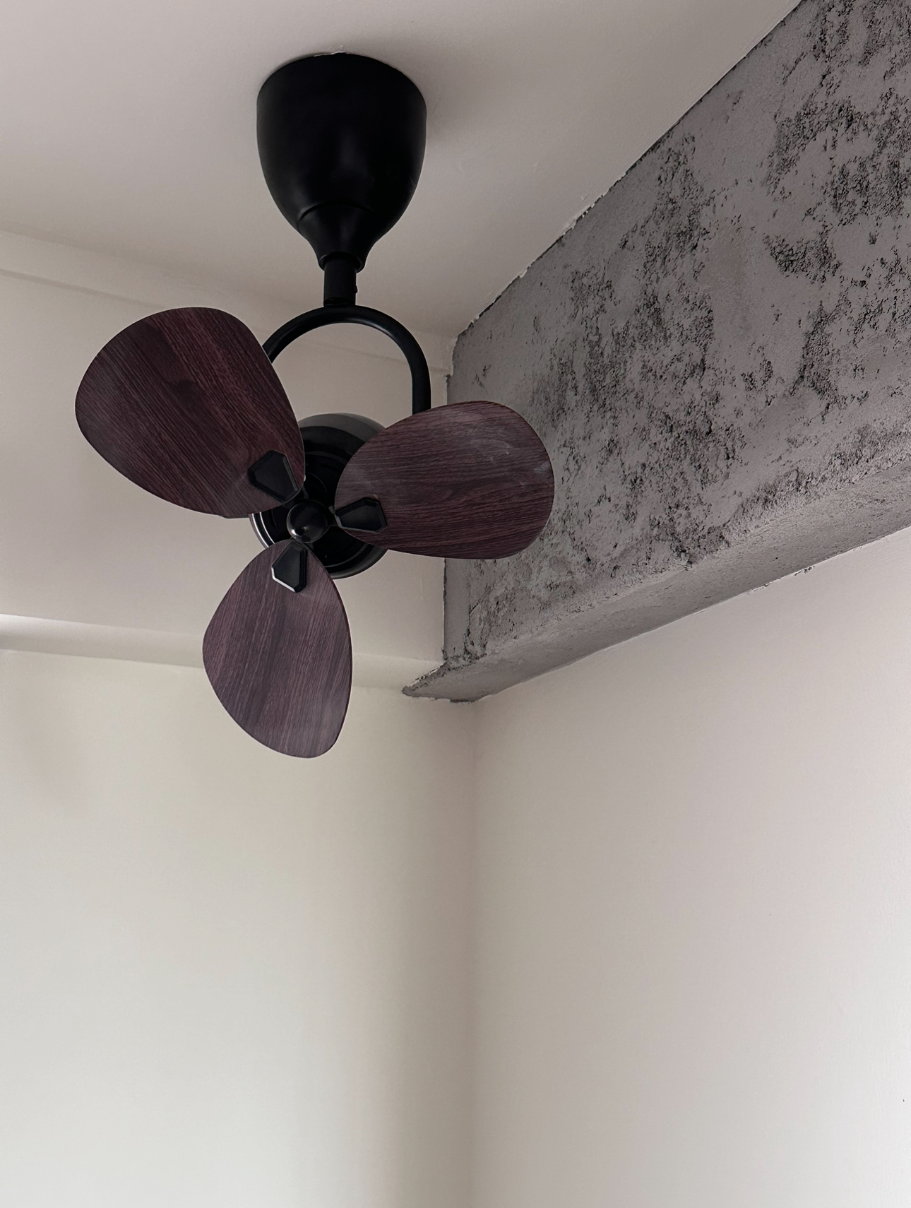 When Industrial meets Wabi-Sabi details within 1593sqft. - Ceiling fan with wooden blades, black ceiling light fixture