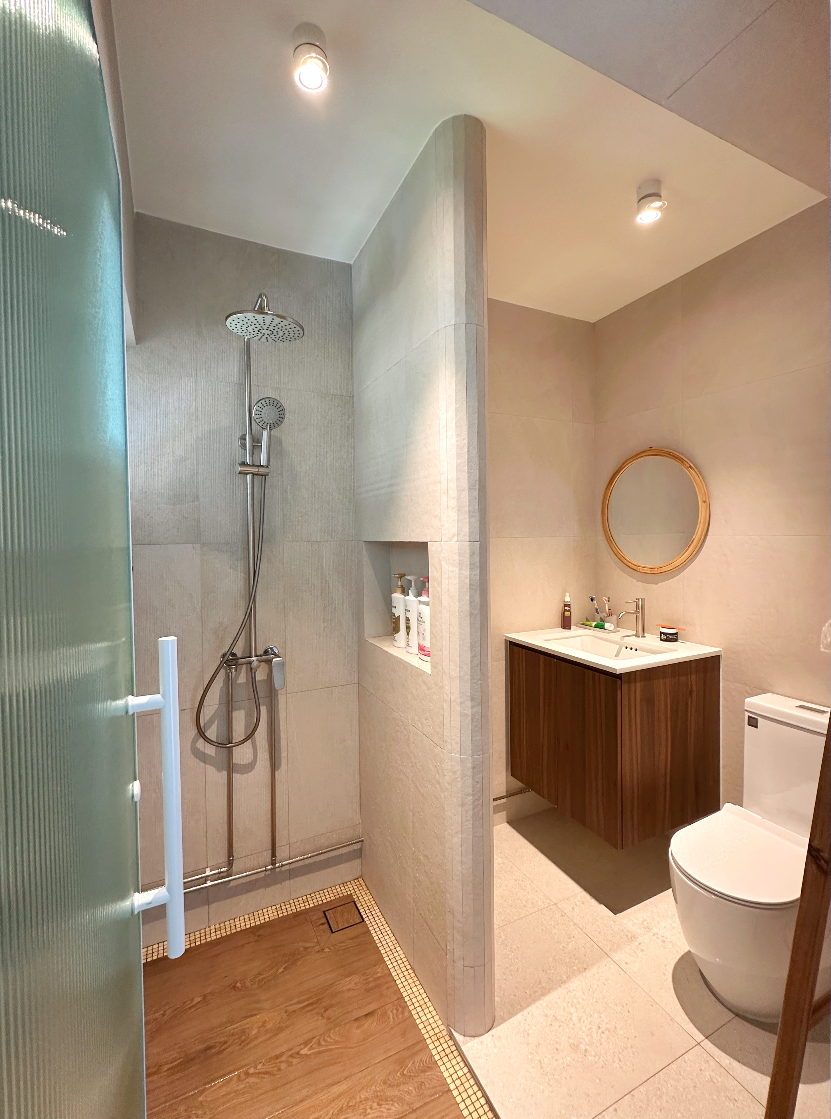 When Industrial meets Wabi-Sabi details within 1593sqft. - Modern bathroom with sleek design, beige and gray color scheme