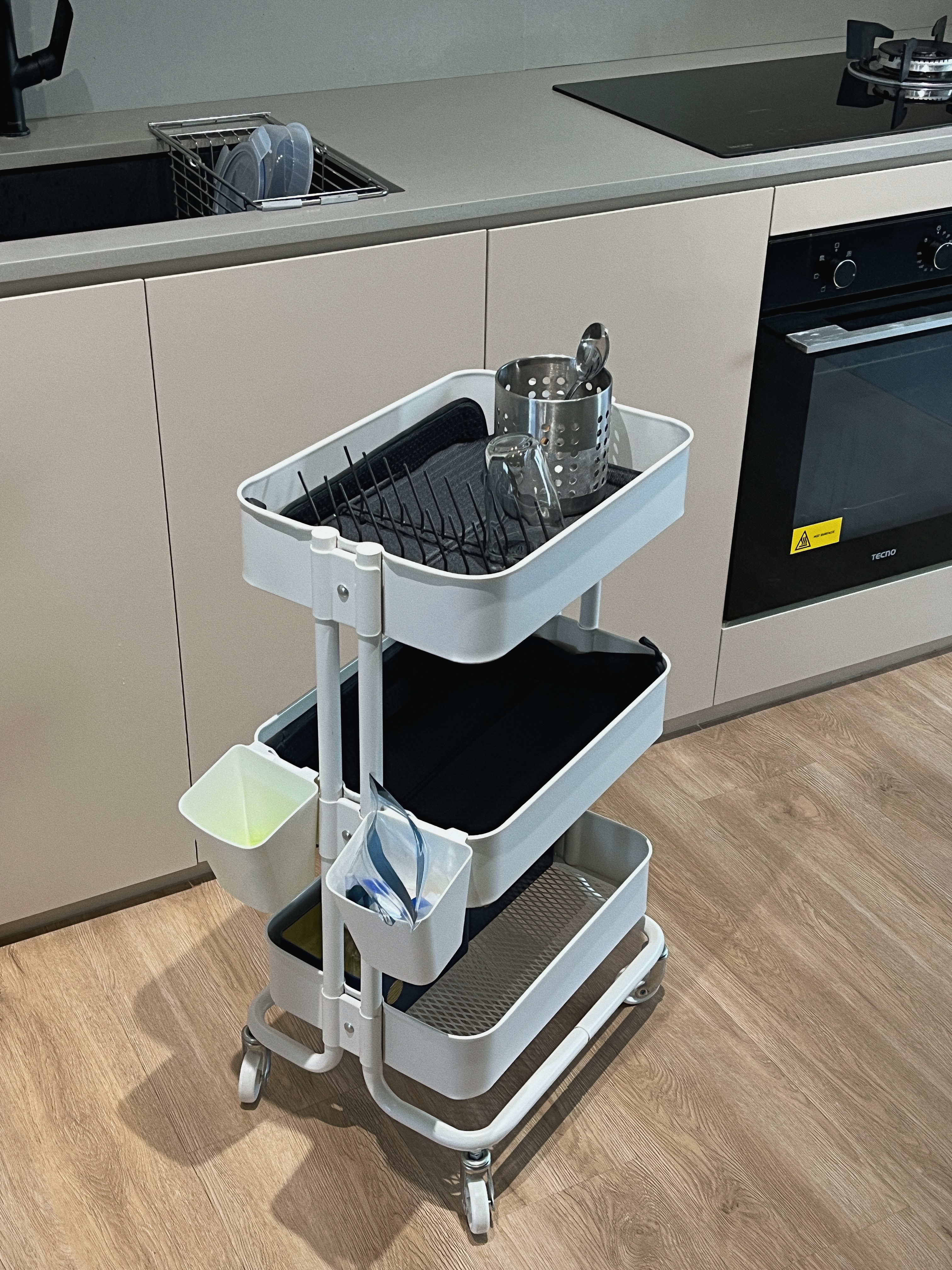 Scandi Kitchen - Keeping it minimal & light - Kitchen cart, modern kitchen, stainless steel, dishwasher, oven, countertop