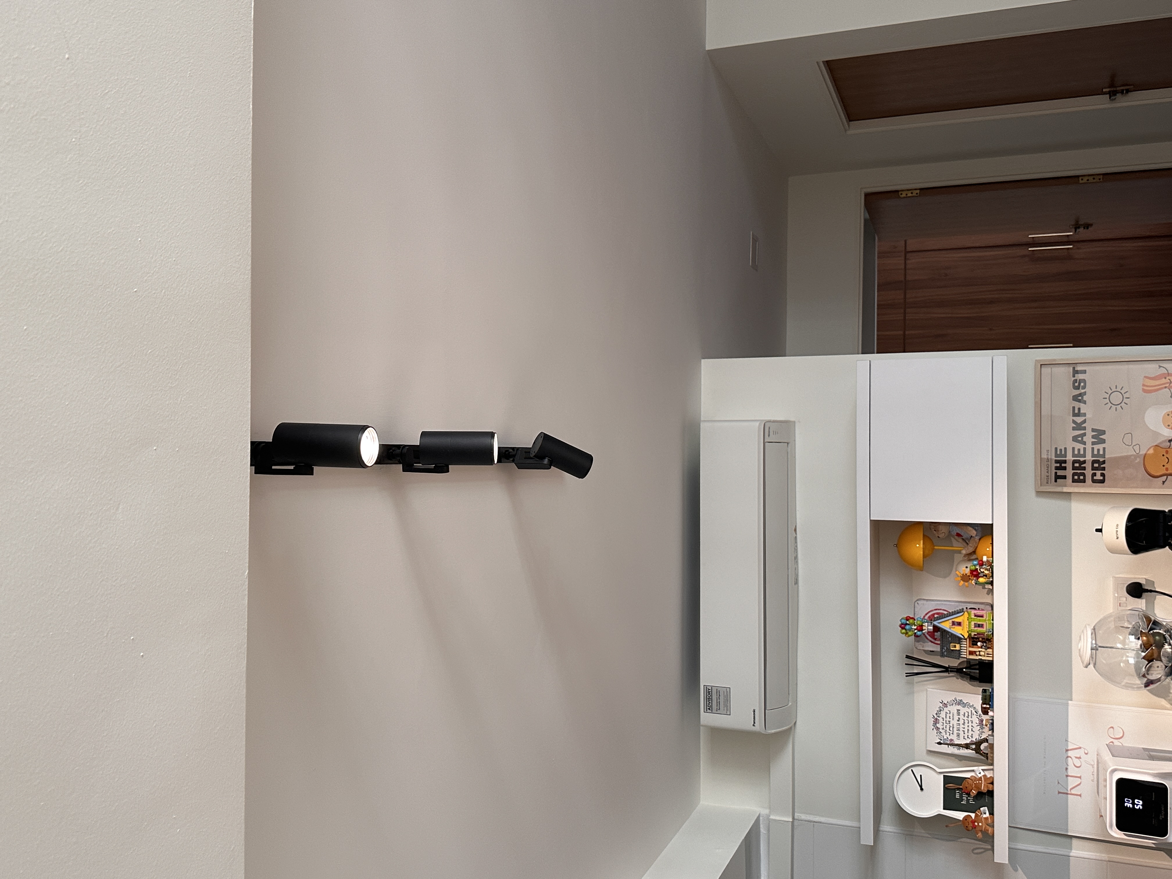 Dining space: Built-in island coupled with a dry pantry