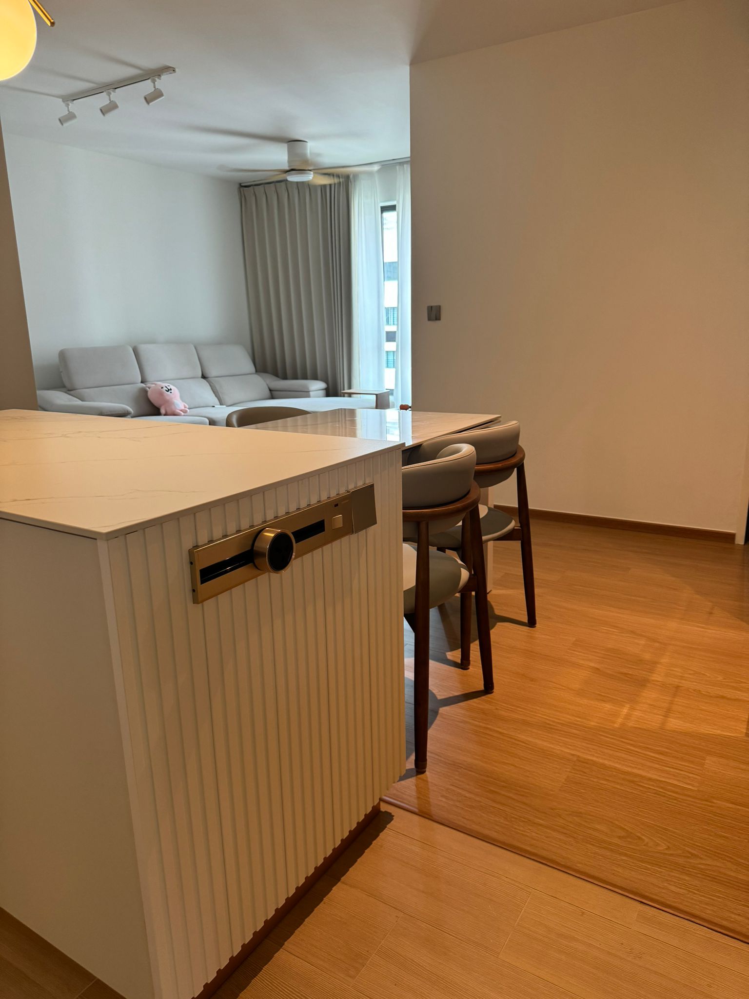 Dining Space: Modern luxury marble dining table connect with island