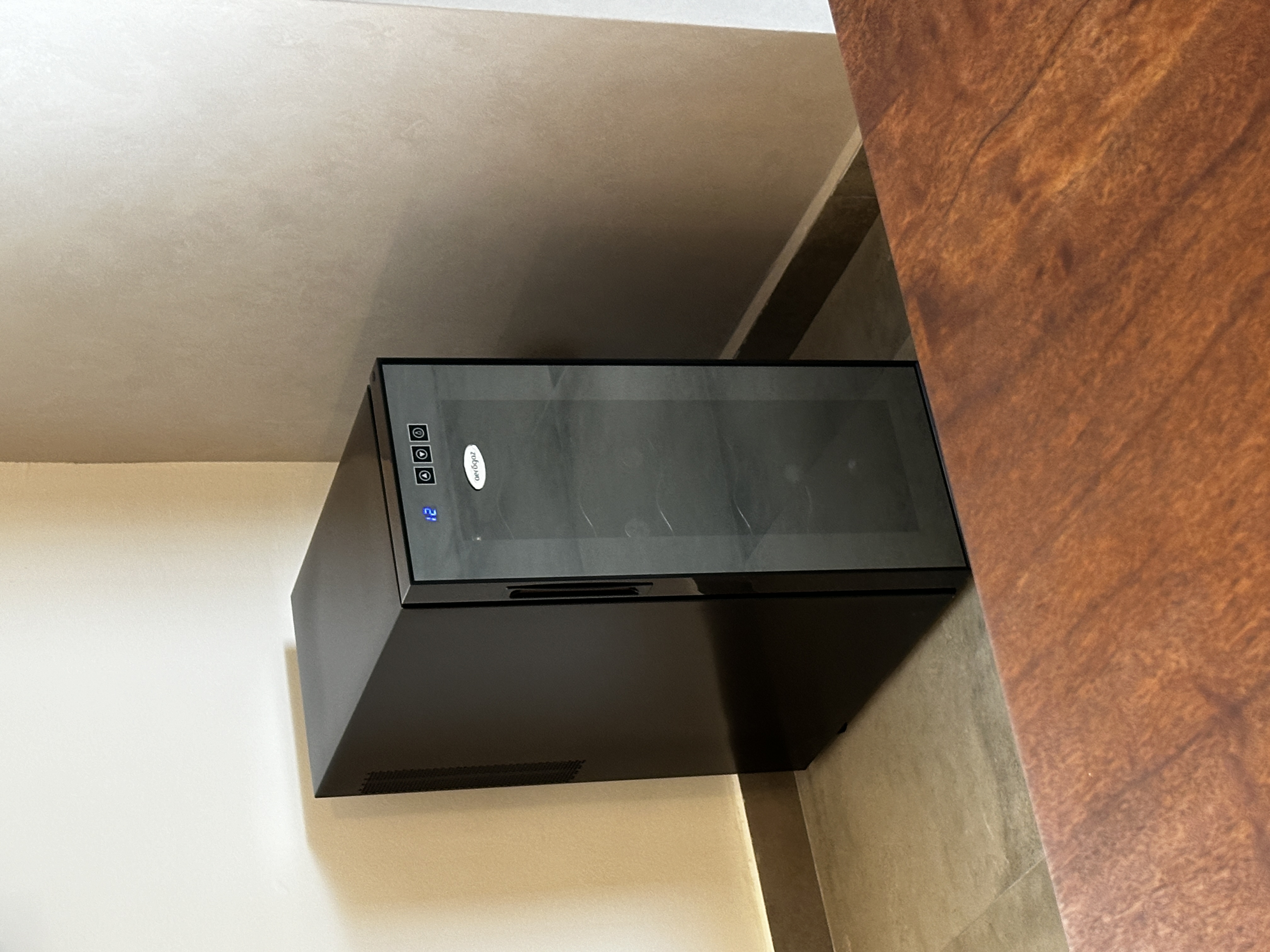 Our Dining Room: Japandi style with raw details - Modern kitchen unit, sleek design, black color, floating shelf, built-in