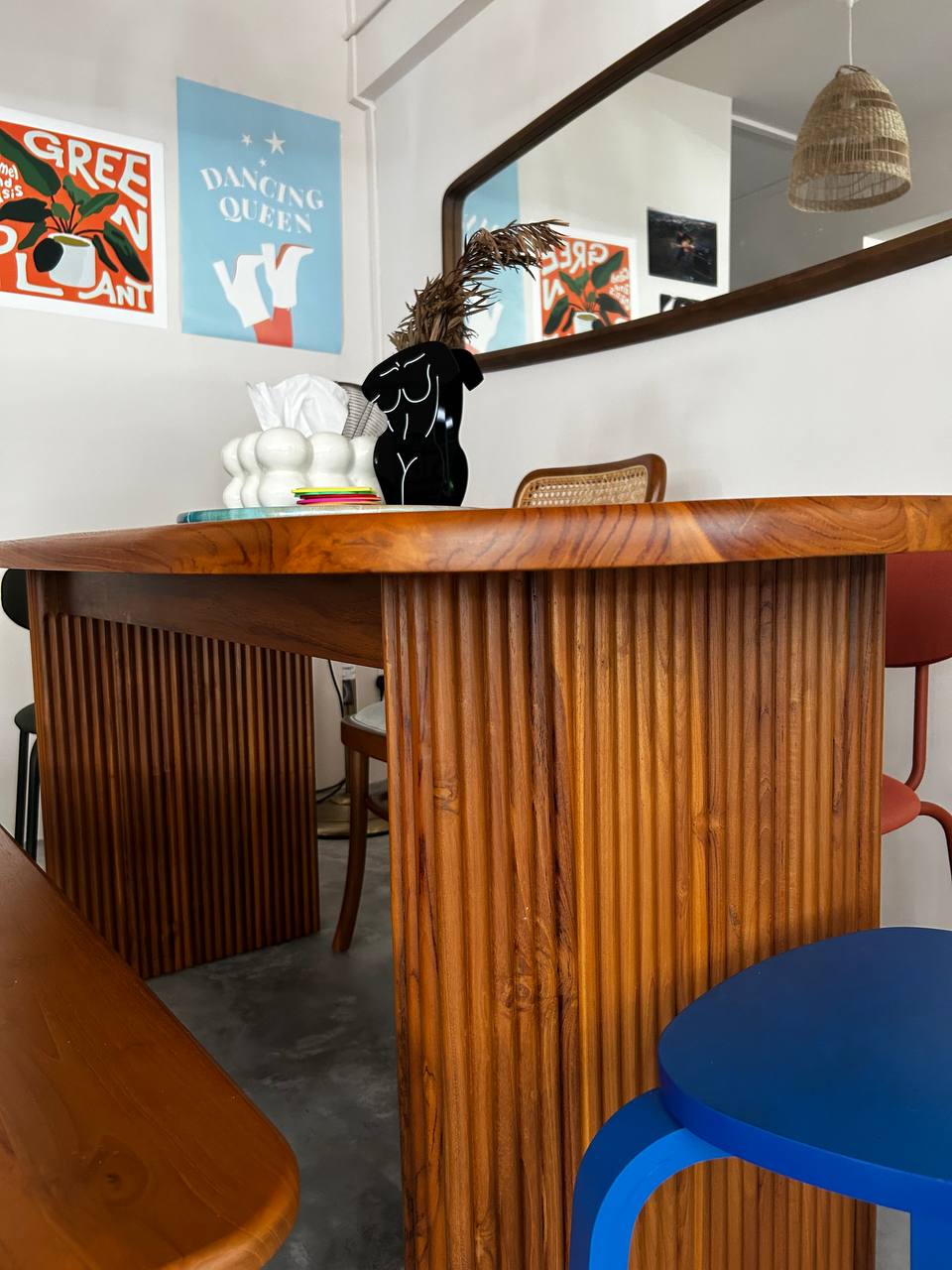 Hostess-with-the-Mostest:-dining-area-where-we-love-to-host!