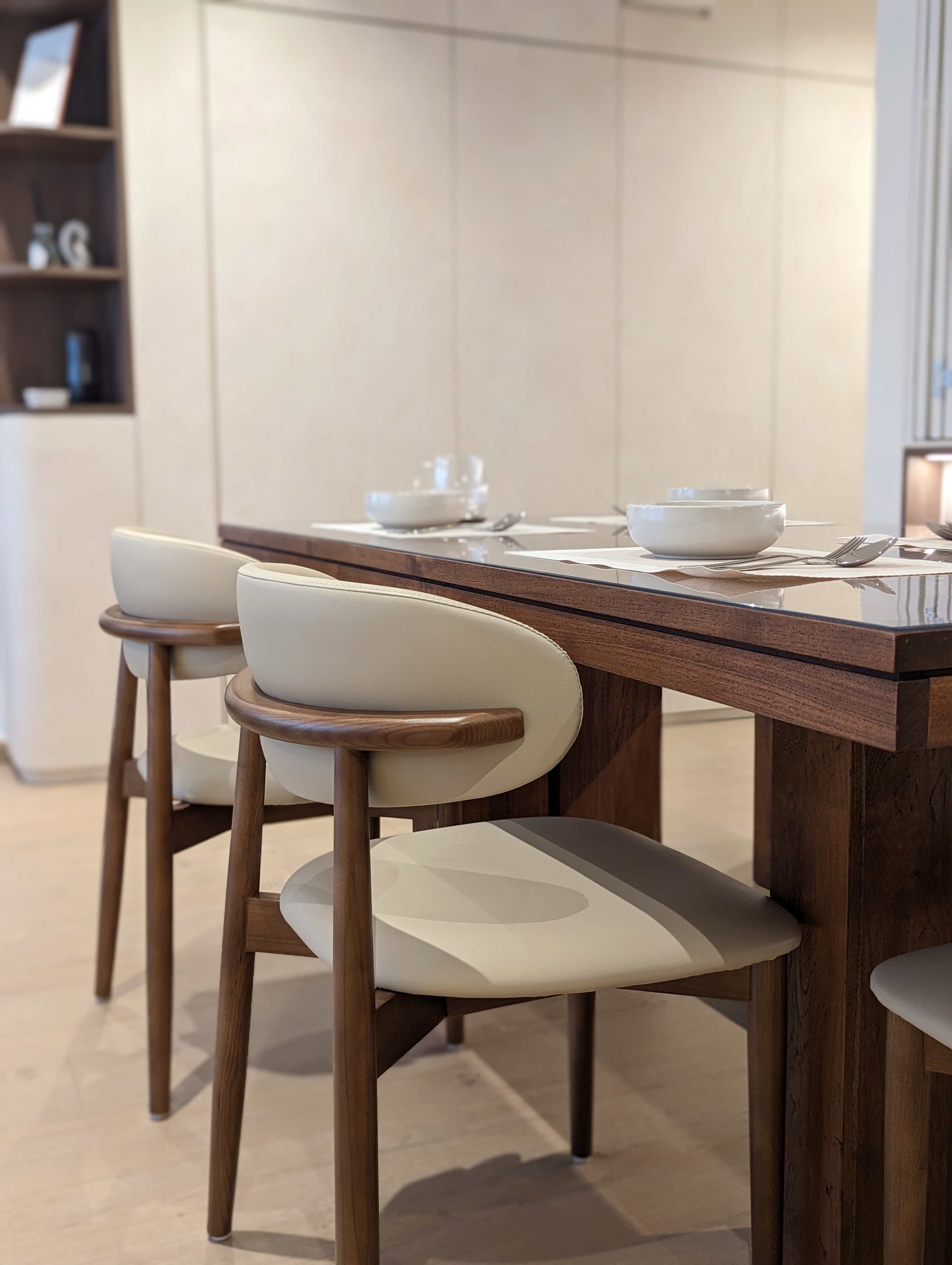 Dining-Area:-Sharing-meals-and-building-connections-