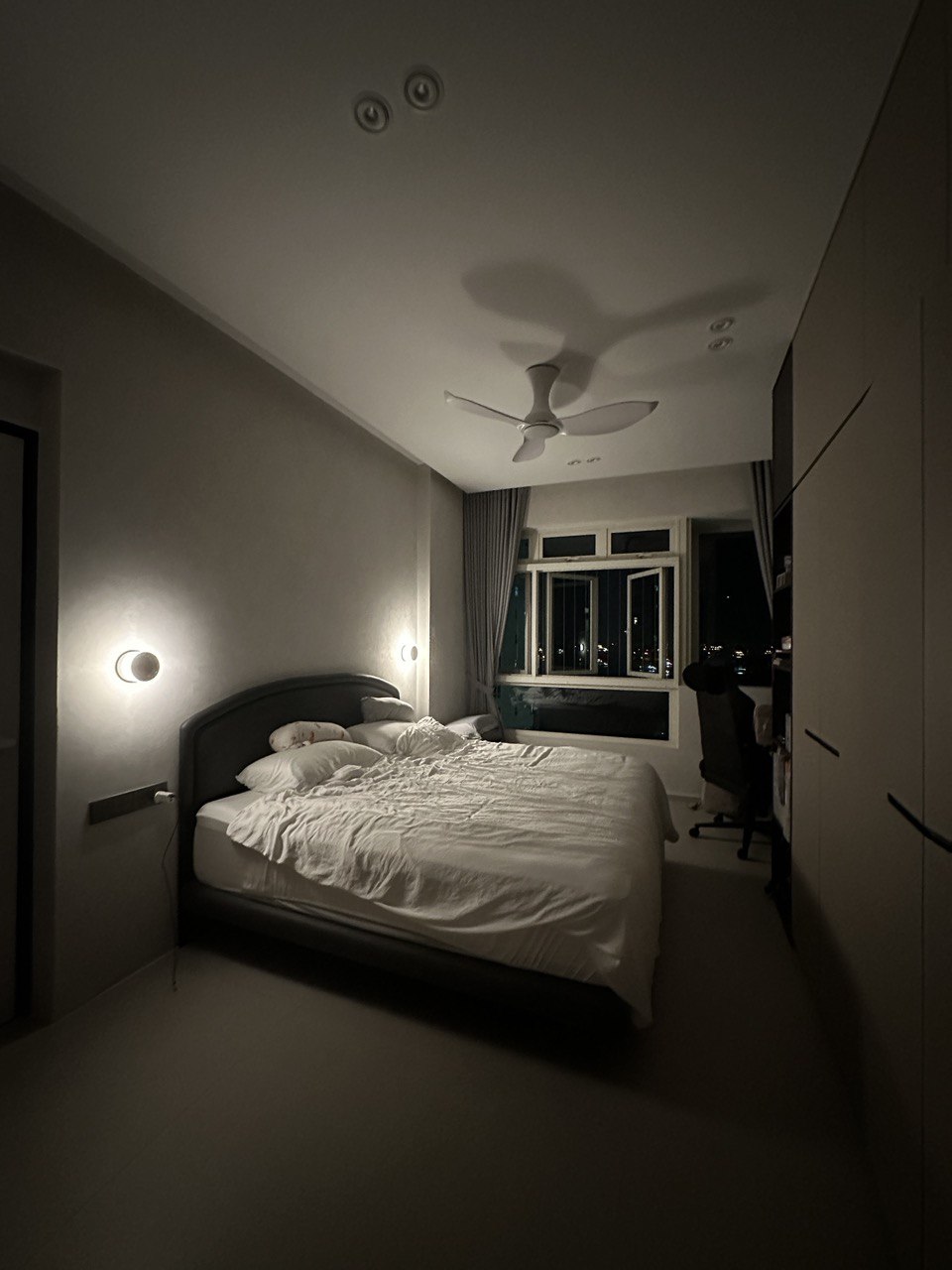 Simple-Bedroom-for-us-and-the-Sandman
