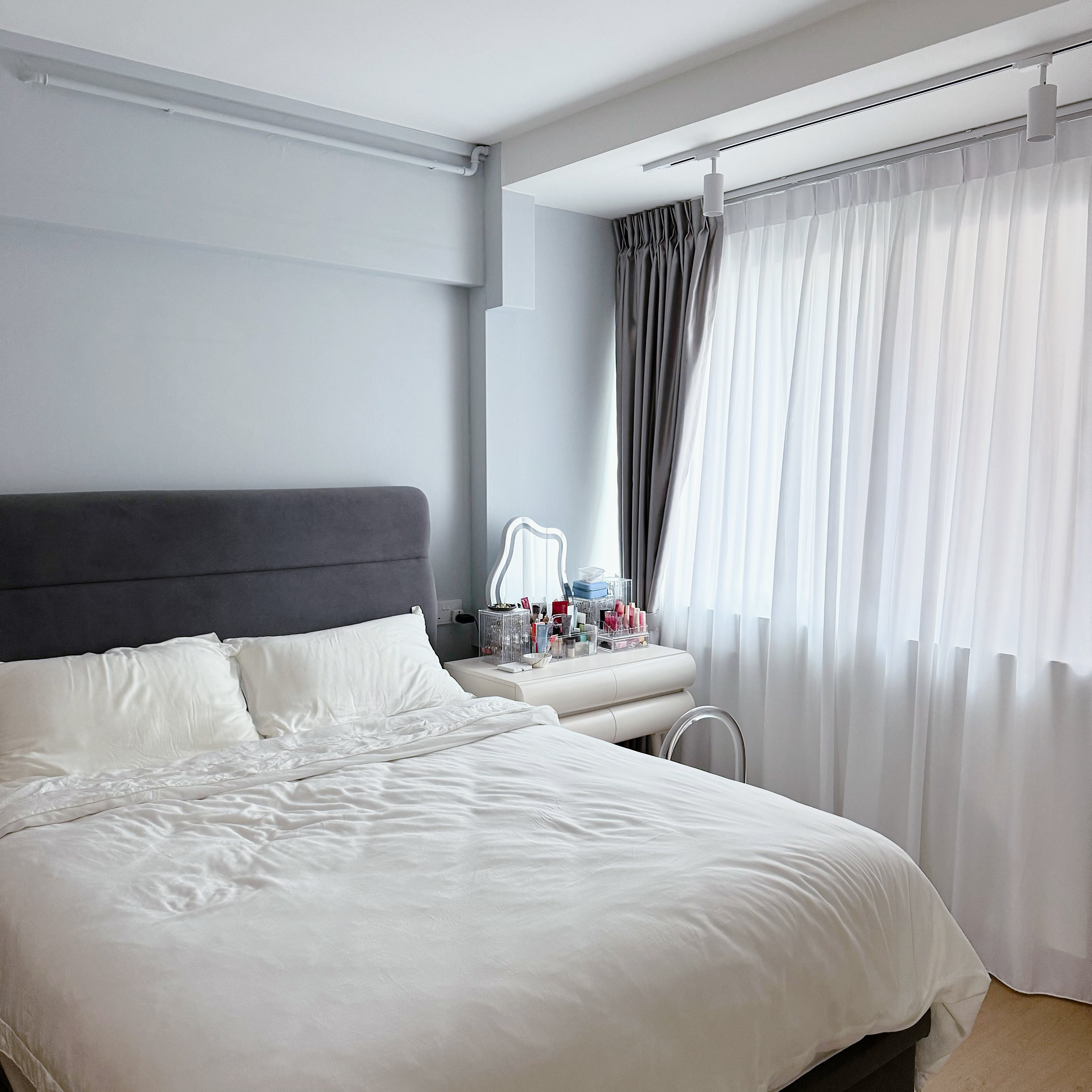 Peek into the tofus' recharging station! 💤  - Modern bedroom interior, minimalist design, white bedding, large bed, gray