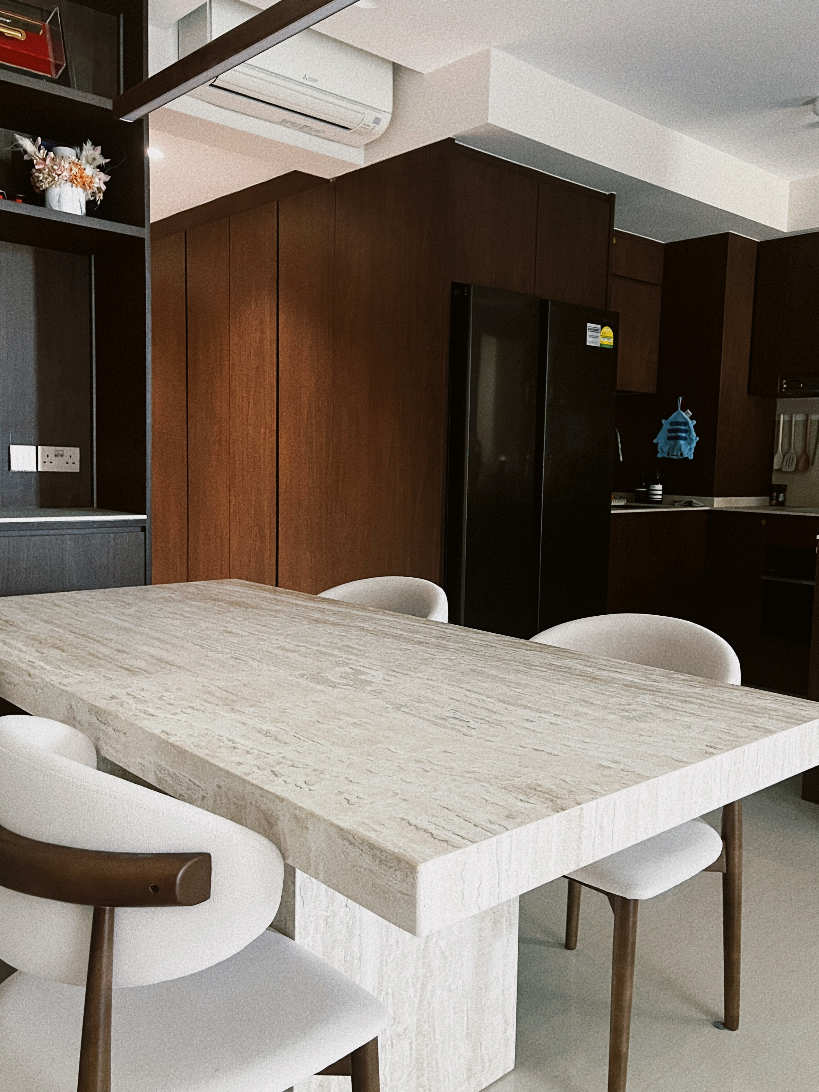 Our-customised-table-from-Taobao,-a-gamble-that-paid-off!