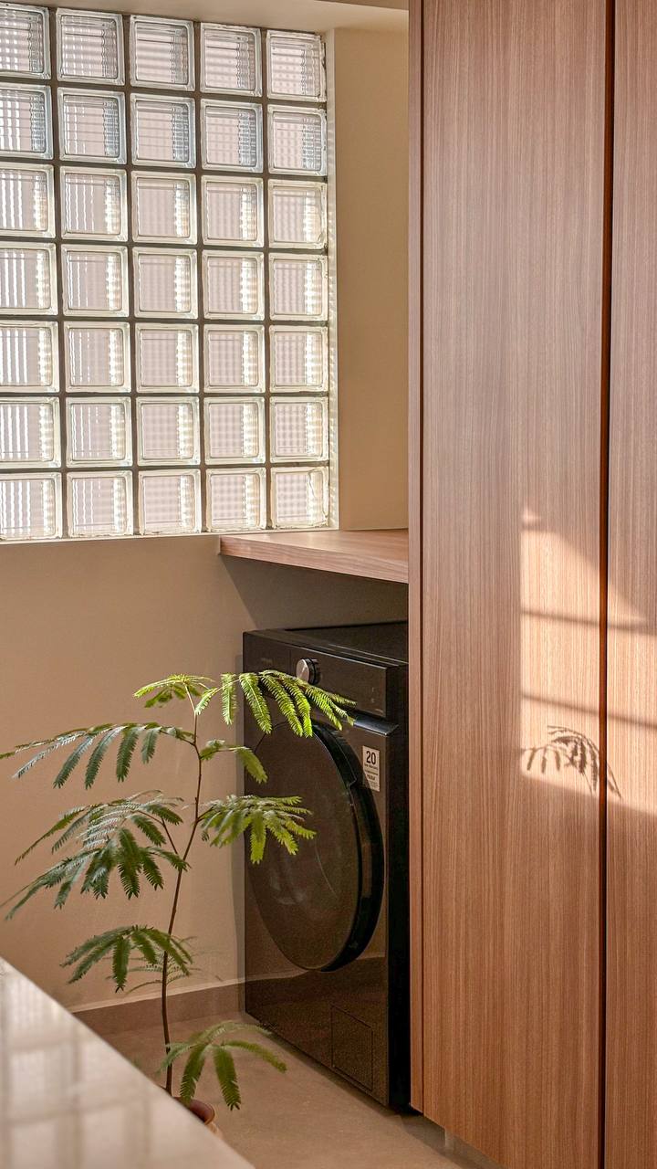 3-Real-and-2-Fakes---Our-Green-ish-Corner