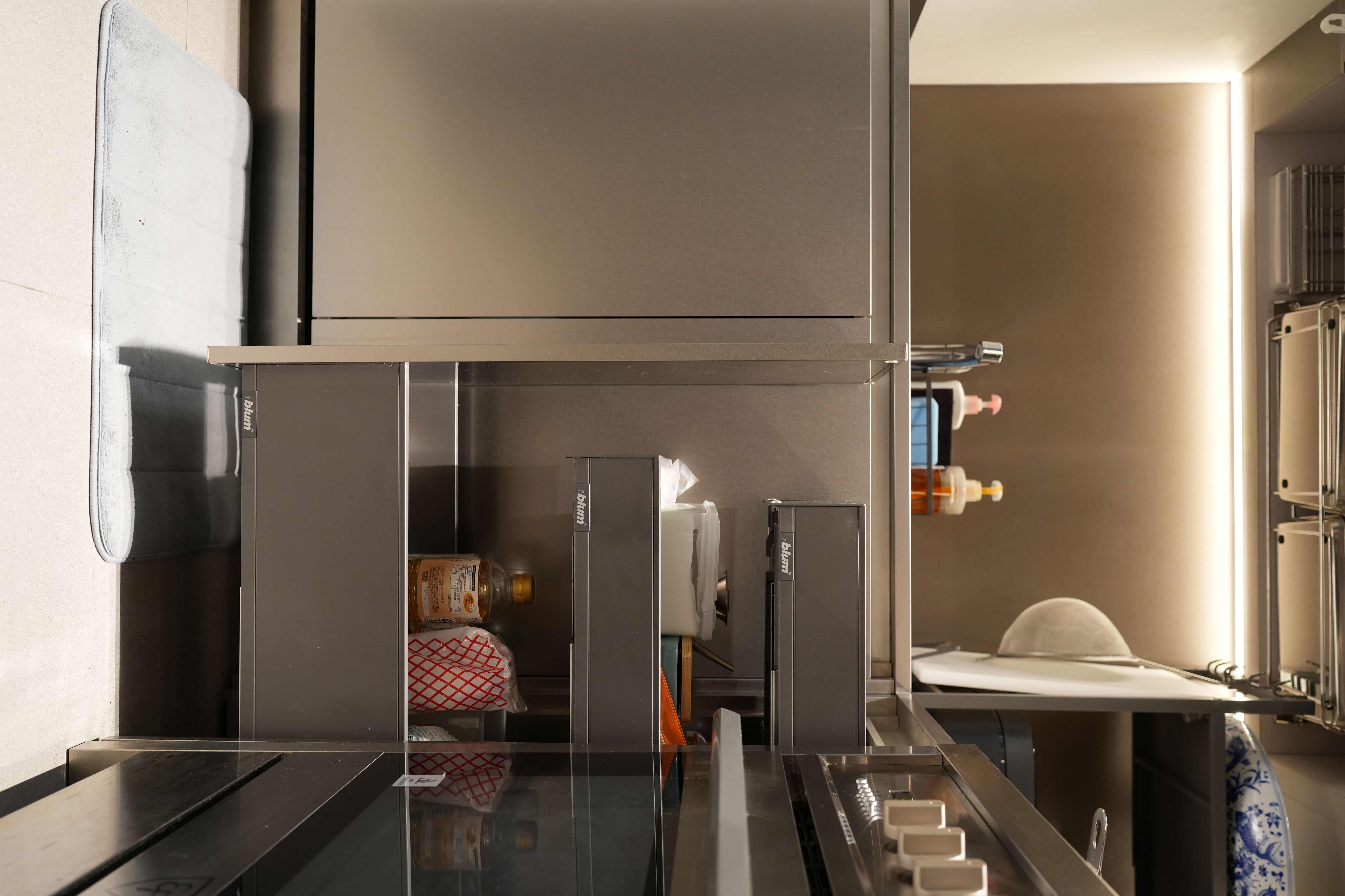A Chef's Kitchen: Stainless Steel & Japanese Monotonal Design - Modern kitchen, minimalist design, sleek appliances