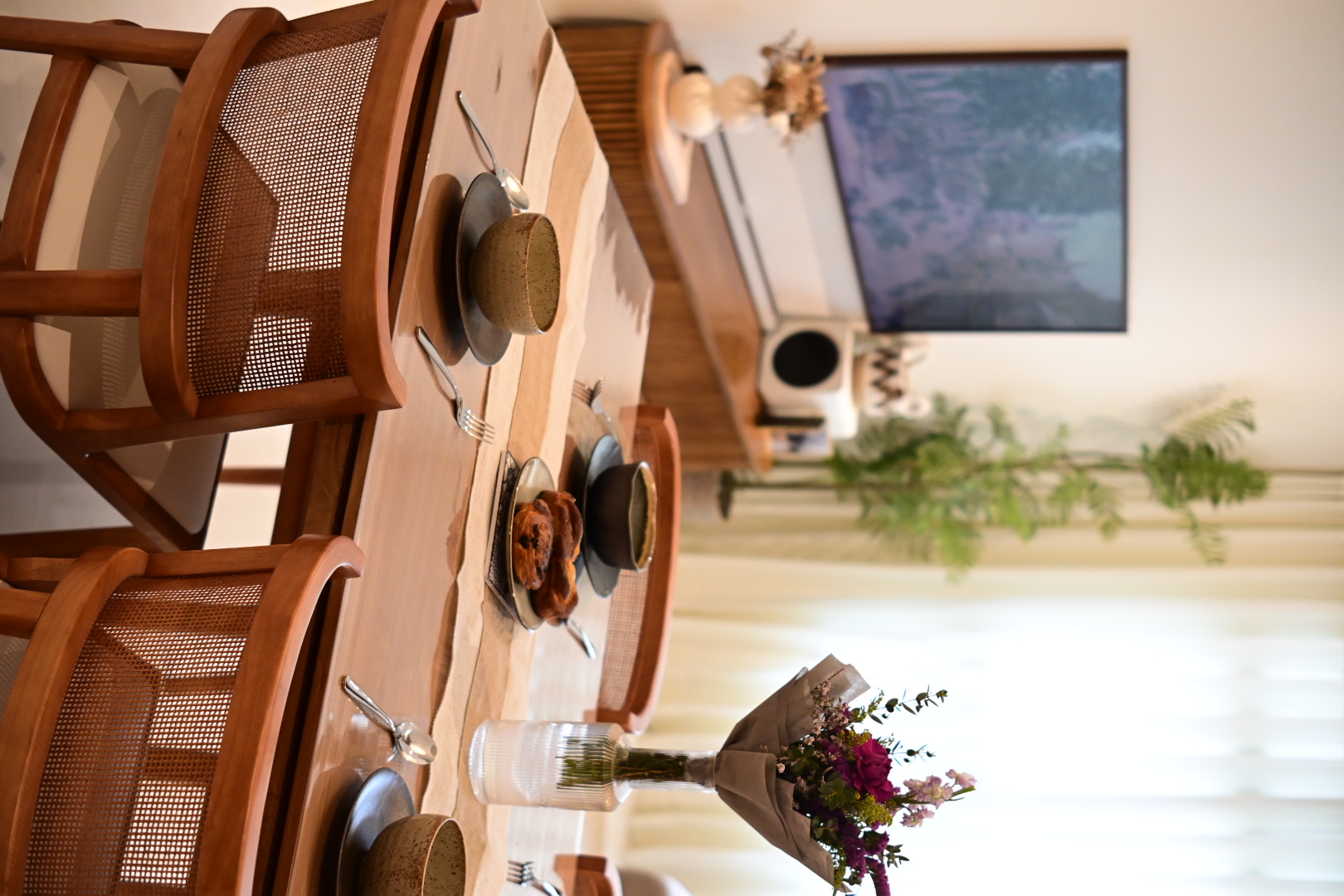 Our-dining-area---for-hosting-&-daily-conversations-over-meals-◡̈-