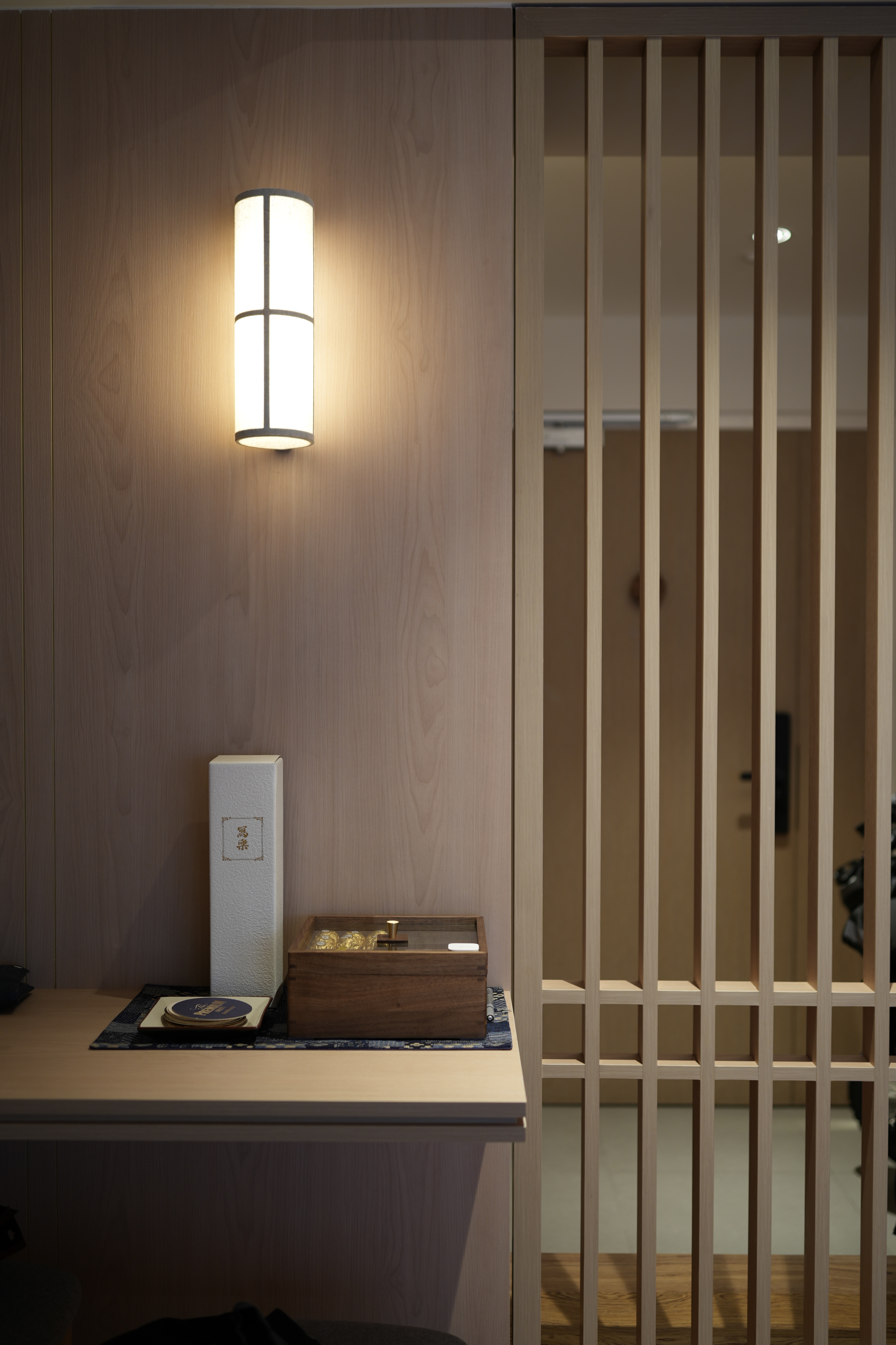 Choosing-Lighting:-Dimmables,-Accents,-Moods