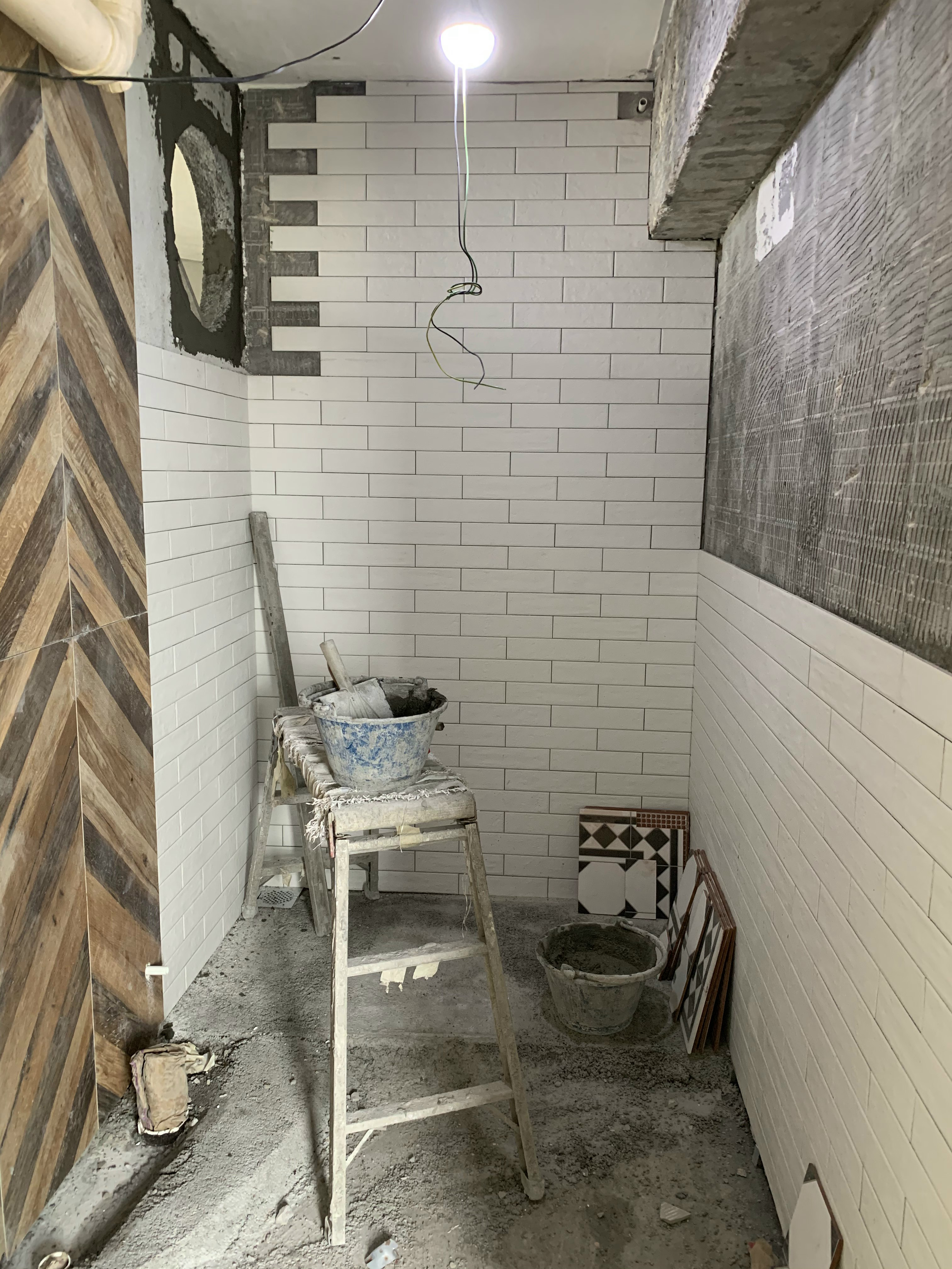 Classic-Farmhouse-Bathroom-Design-with-Circle-Windows-in-4Rm-HDB-