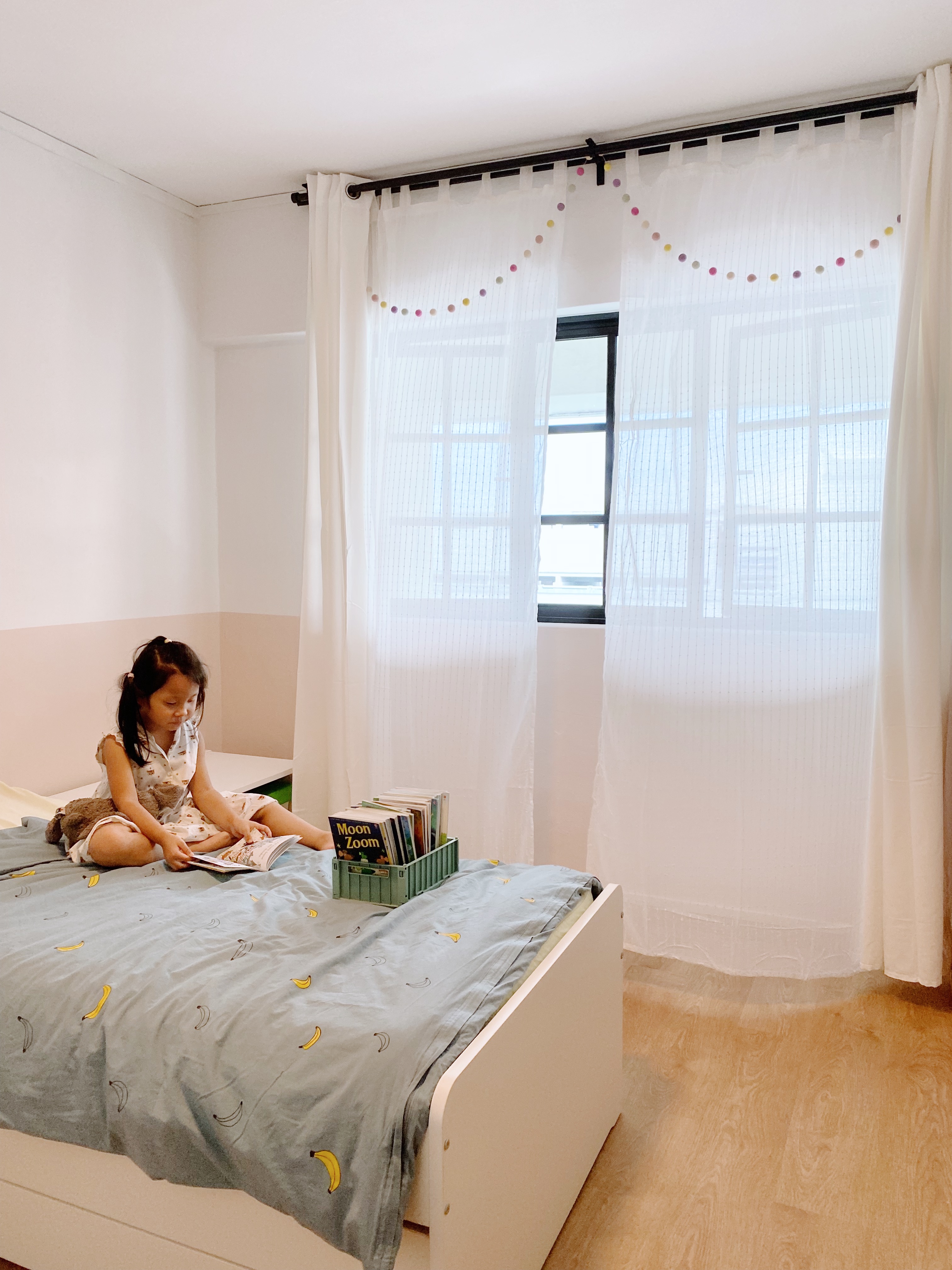 (work in progress) a cozy spacious bedroom for our little ones! - Bright room, cozy bed, girl reading, light blue bedspread