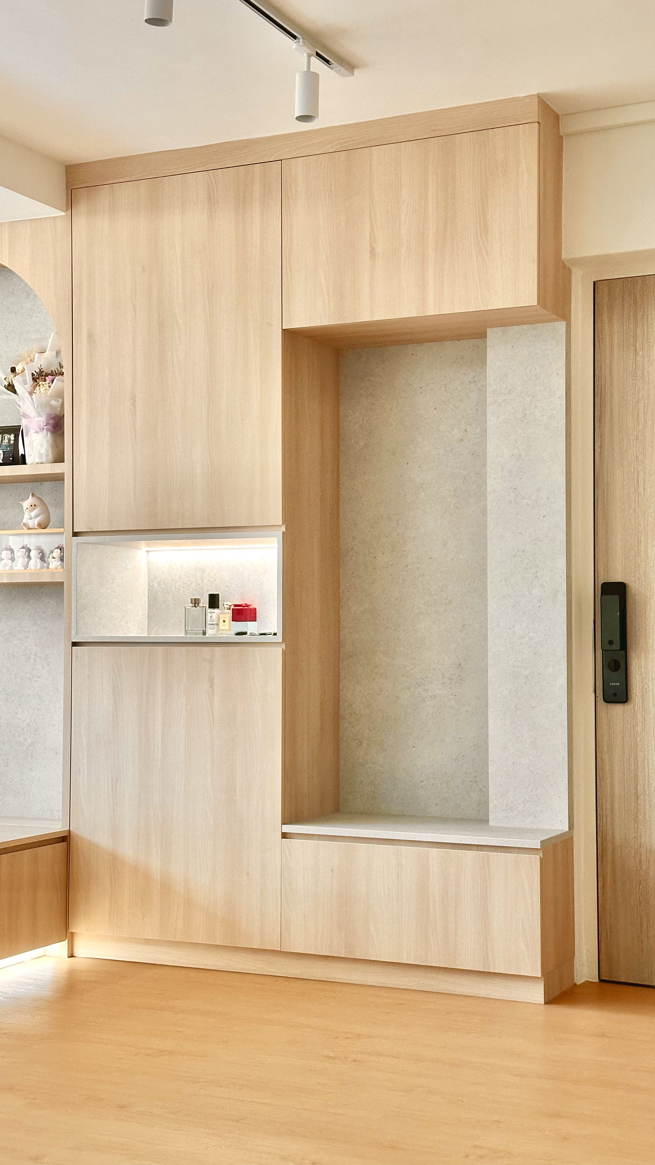 Playing hide and seek with the tofus 👀 - Light wood cabinetry, minimalist design, open shelving, decorative items, soft