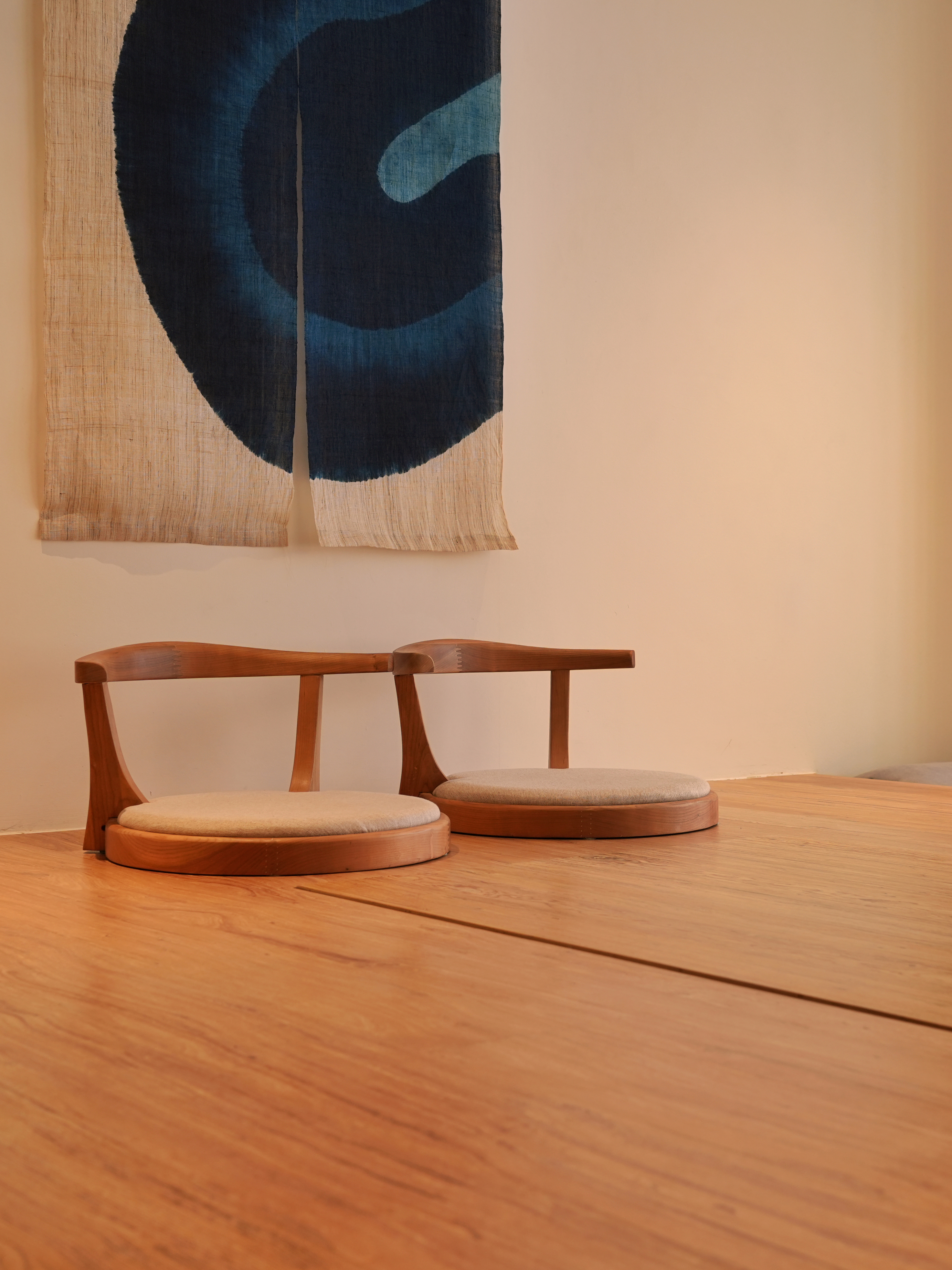 How Shinobi Houses Inspired our Modern Jap Home's Tidy, Minimal Look - Wooden bench, minimalist design, round cushions