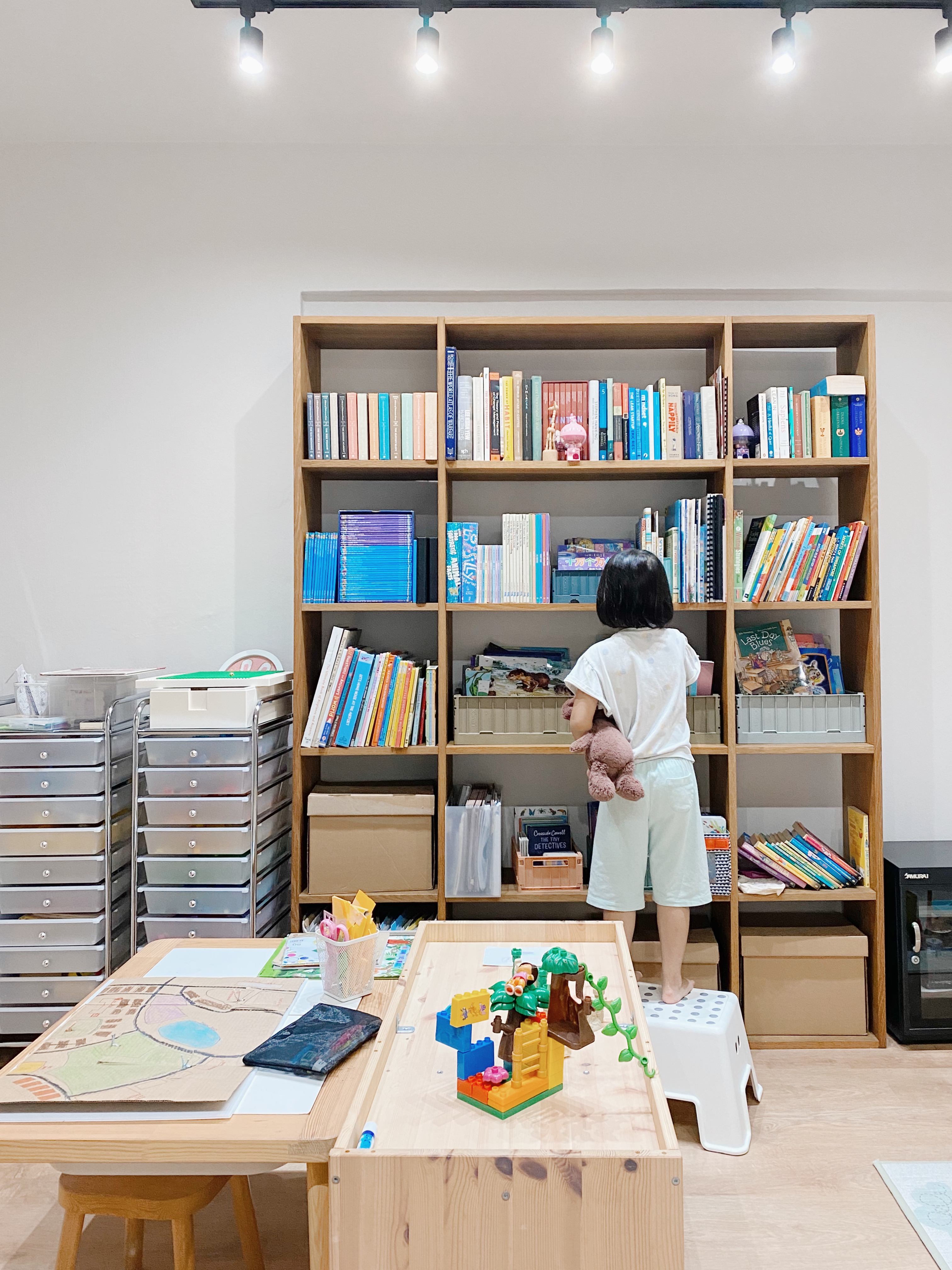 Cohabiting:-working-and-playing-together