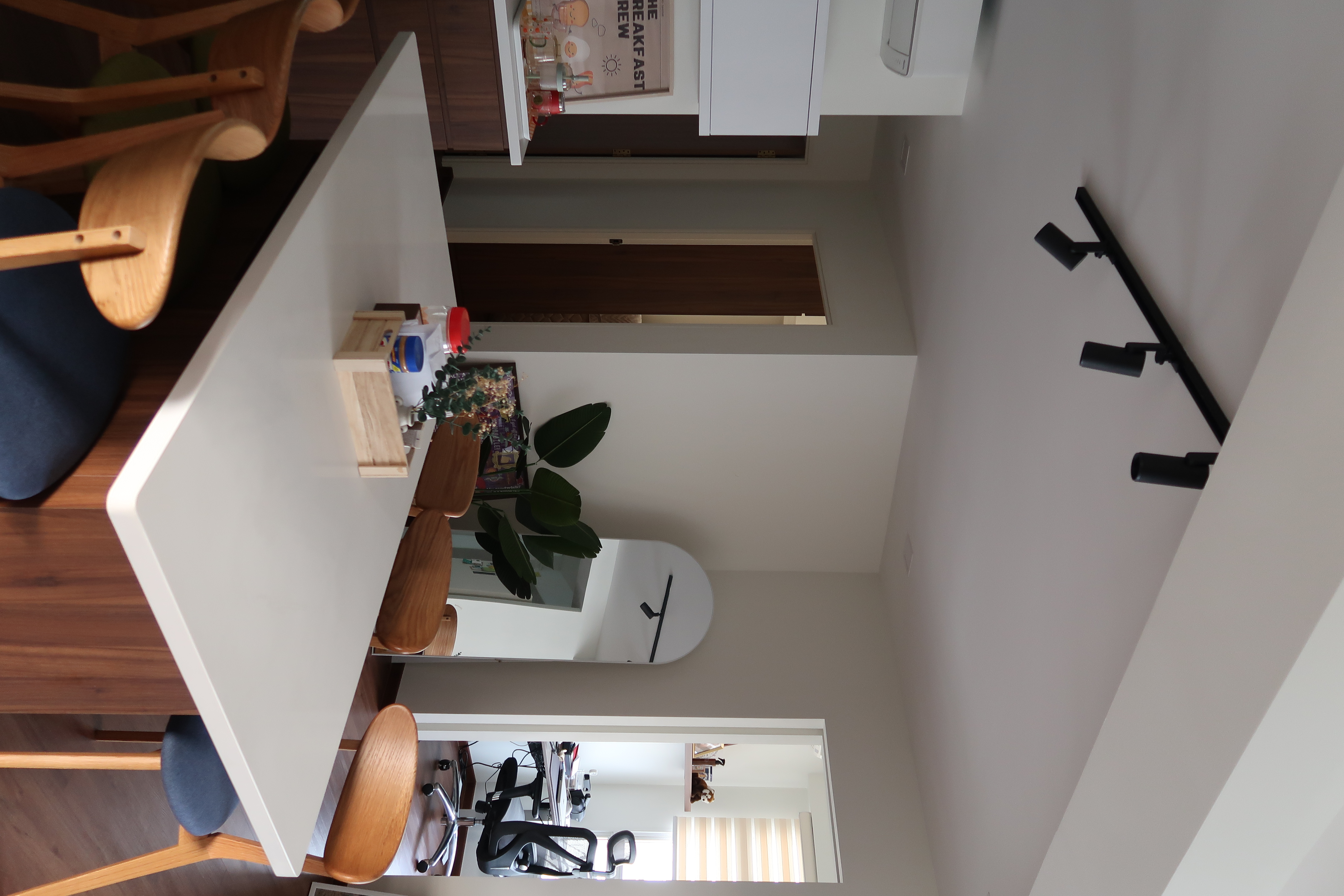 New content initiative - Finding love for my home AGAIN!  - Modern minimalist home office, wooden desk, black office chair