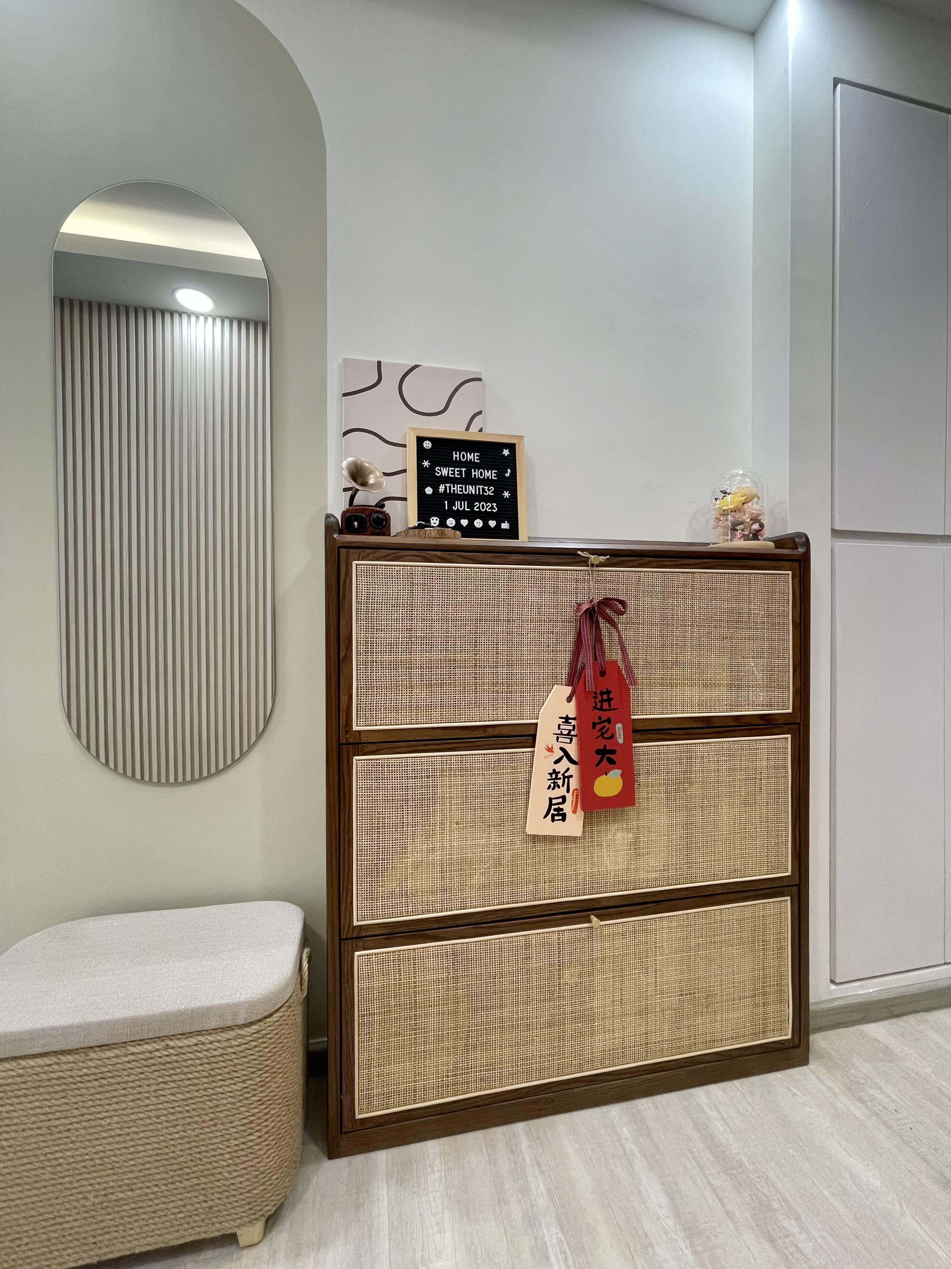 Lovely-Entryway-into-Our-Cosy-Crib-🏠-