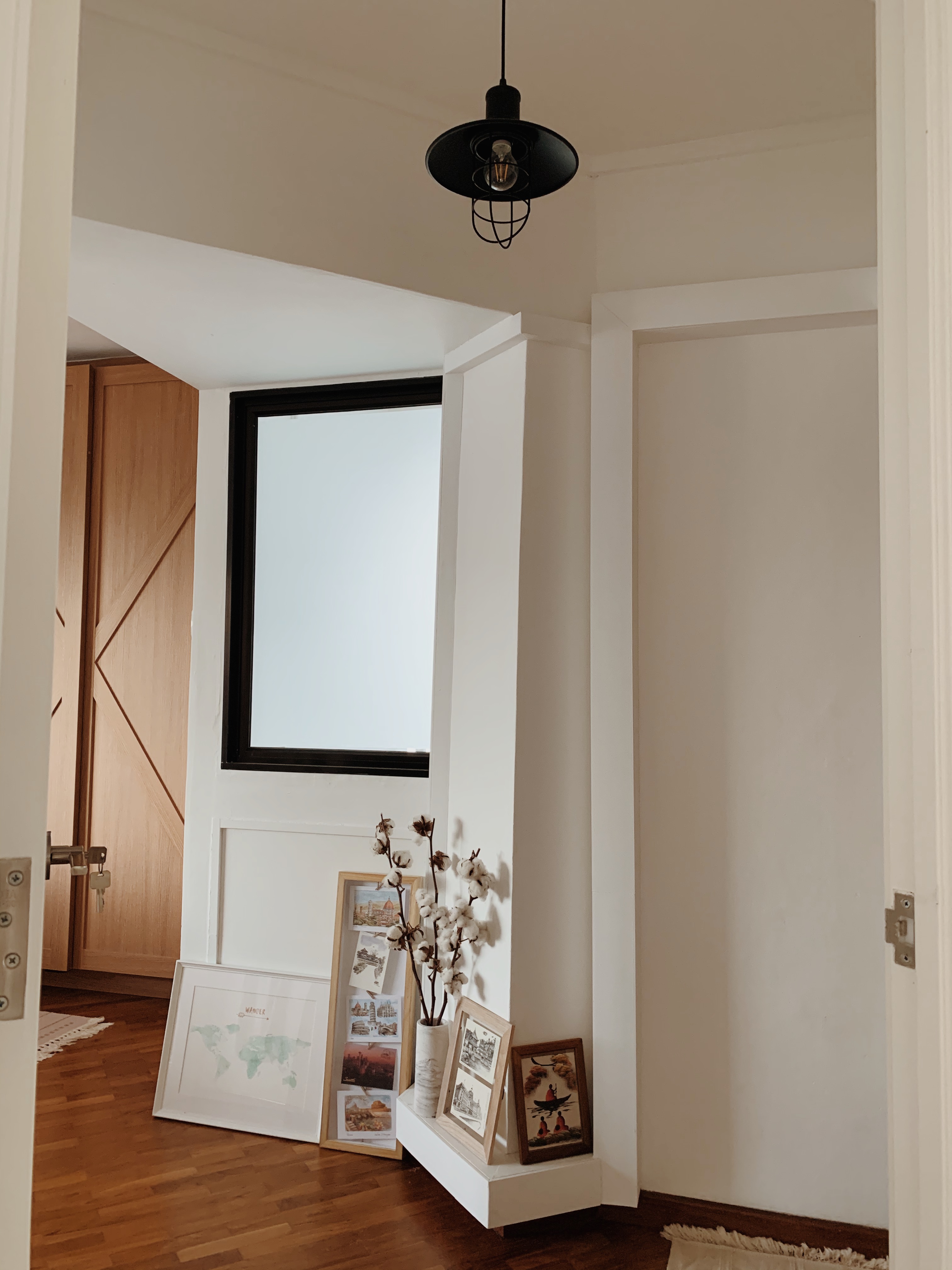 Ambient and Functional Lightings in a Classic Farmhouse HDB - Modern minimalist interior, wooden door frame, white ceiling