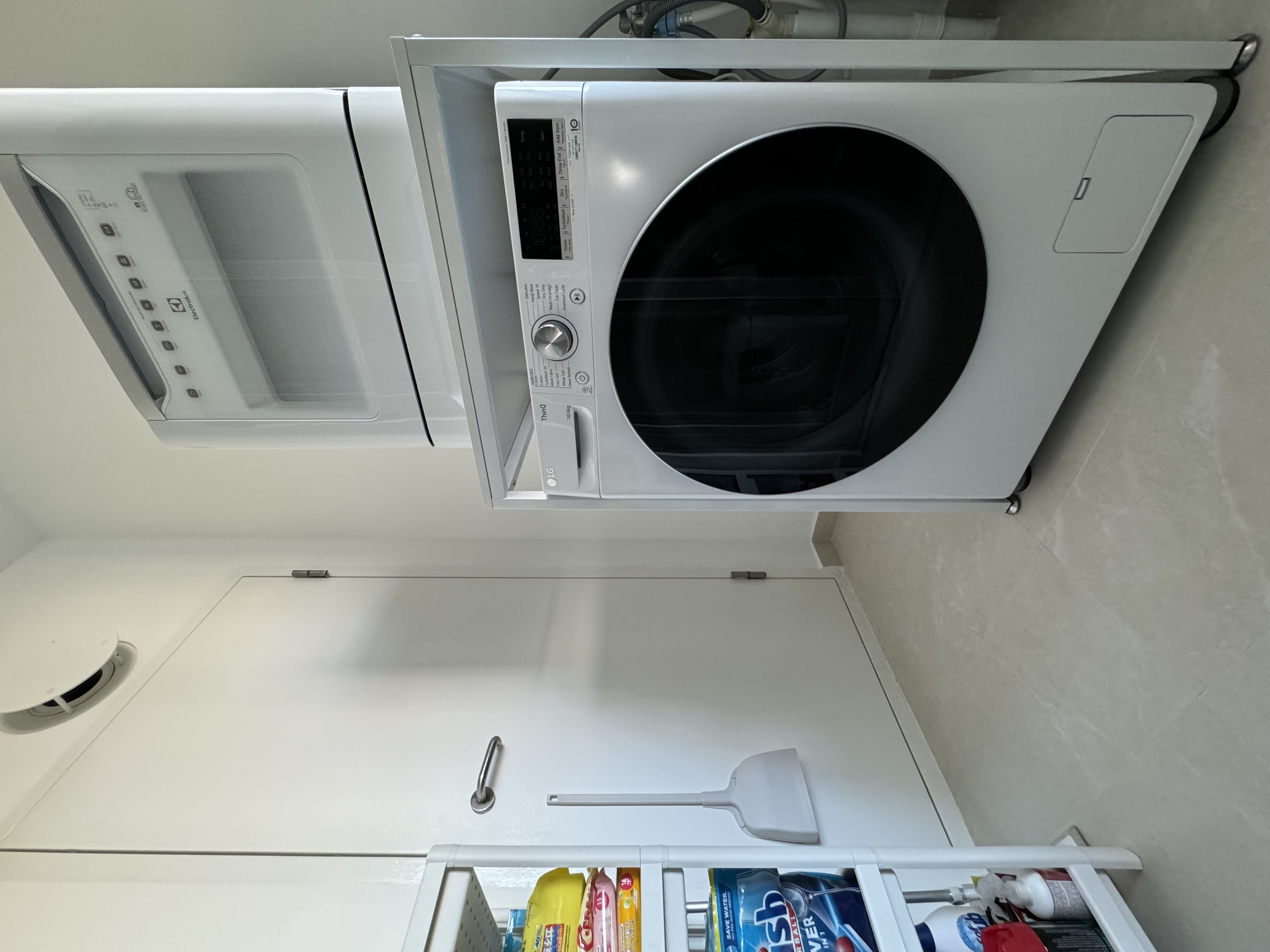 Yard With A View - microwave, washing machine, interior, kitchen, appliance, dishwasher, white interior, modern design