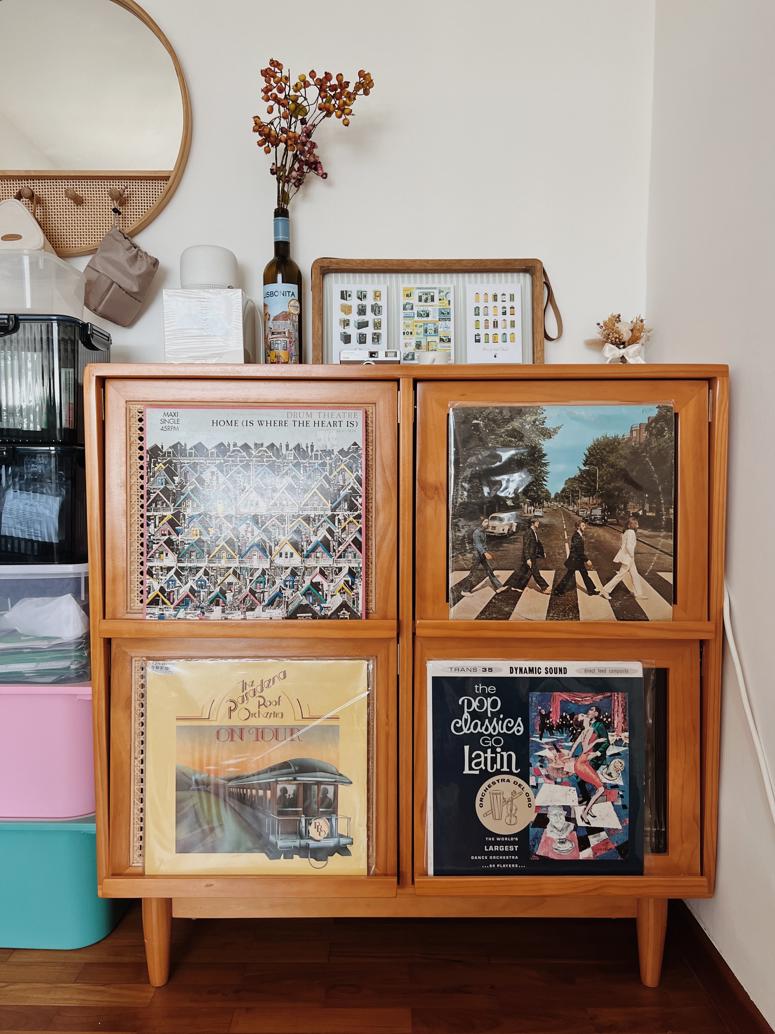 Cozy-corners-in-our-Classic-Farmhouse-that-reminds-us-of-our-travels