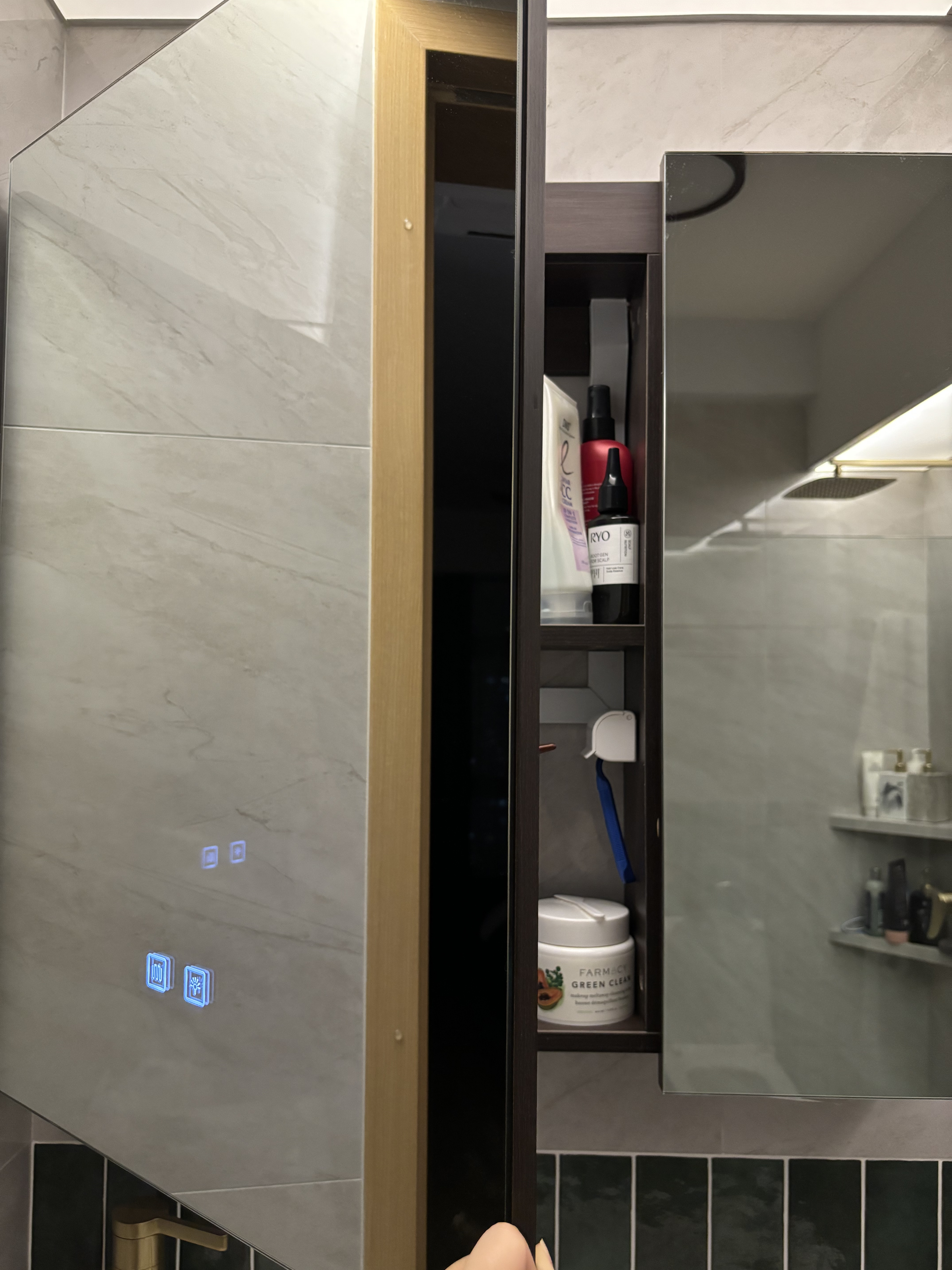 Home organization hacks for a more efficient home! - Bathroom cabinet, open shelf, toiletries, skincare products, hair care