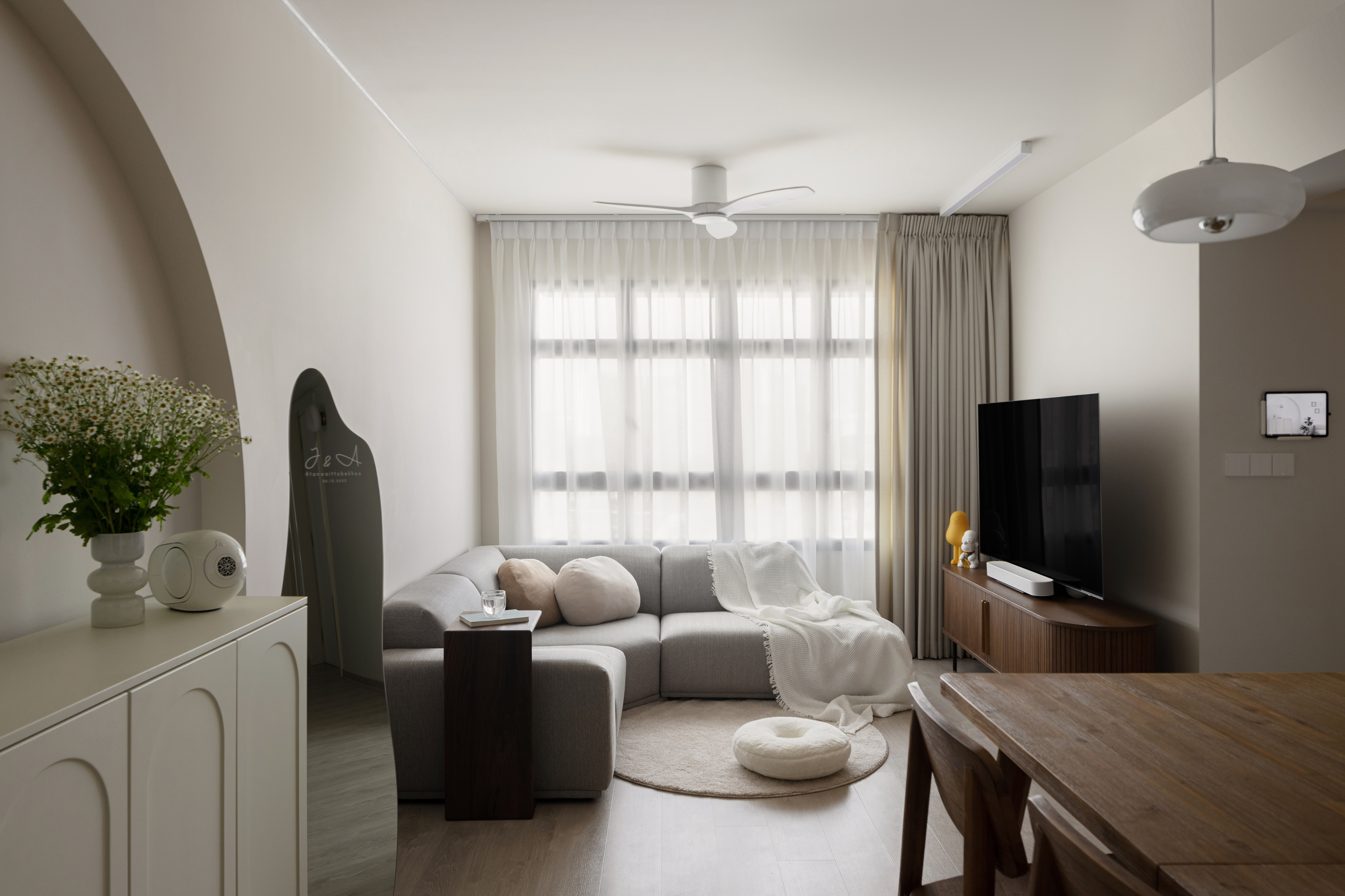Cozy and creamy living space with a warm inviting ambience - Modern living room, minimalist design, neutral color palette